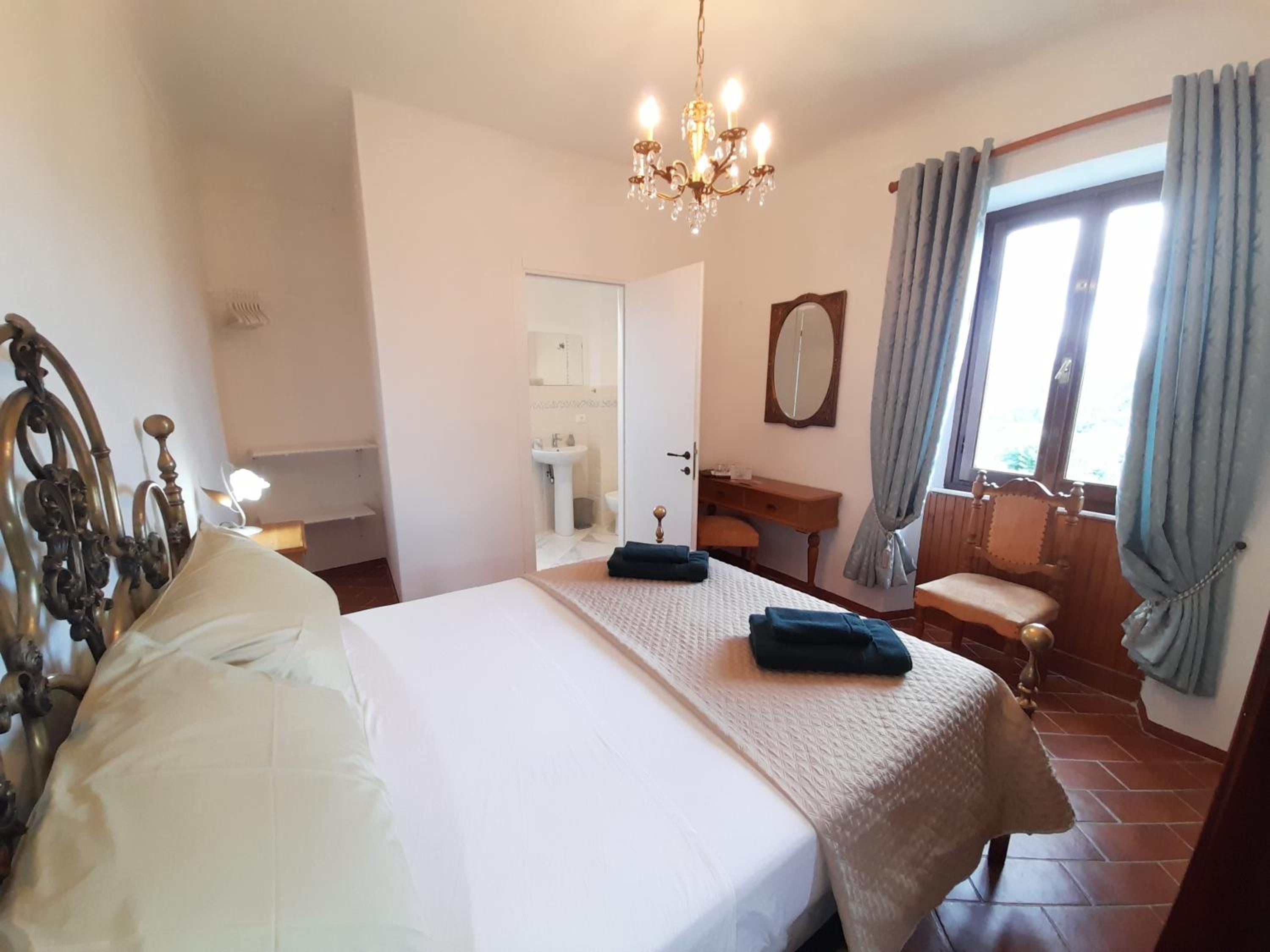 Double Room with Private Bathroom