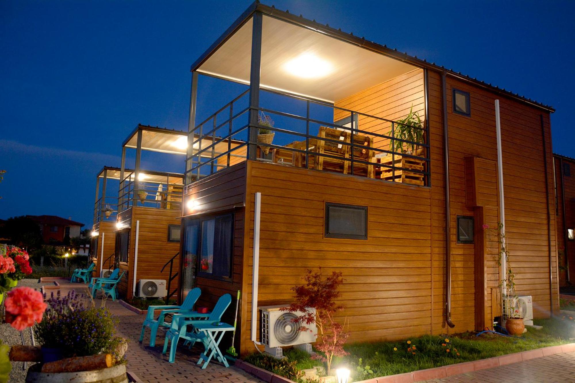 Two-Bedroom House photo 2