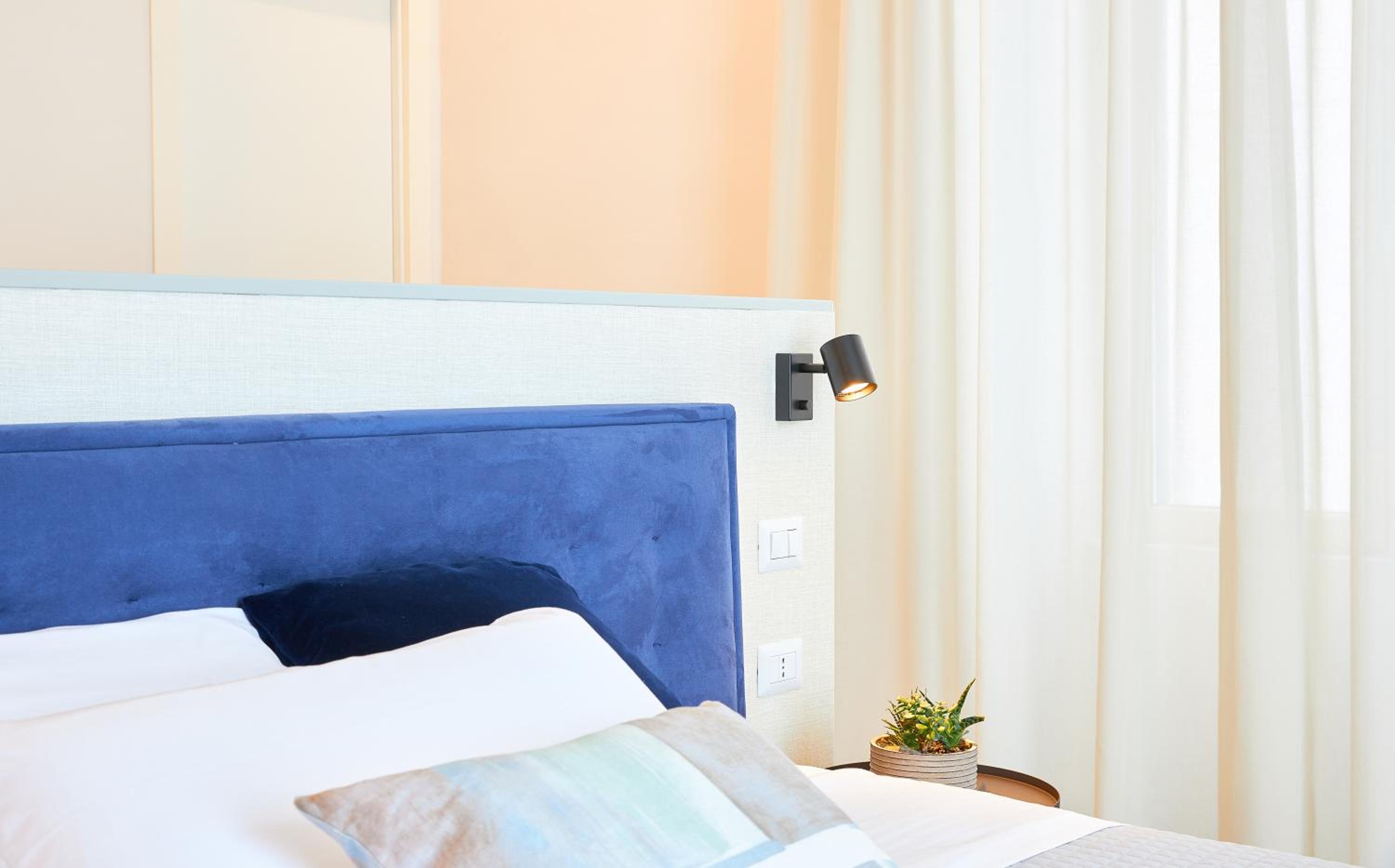 King Room with Sea View - Photo 7