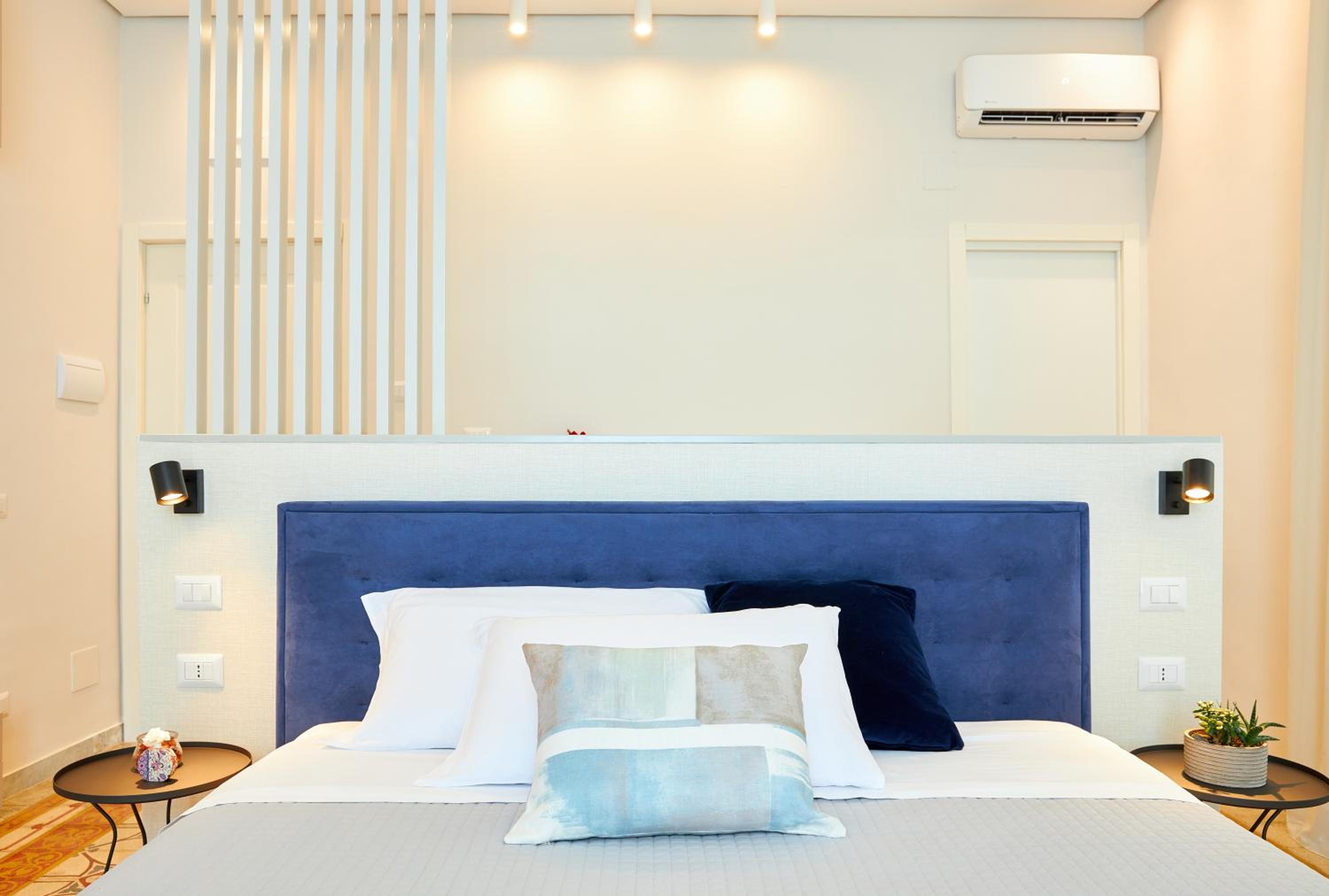 King Room with Sea View - Photo 6