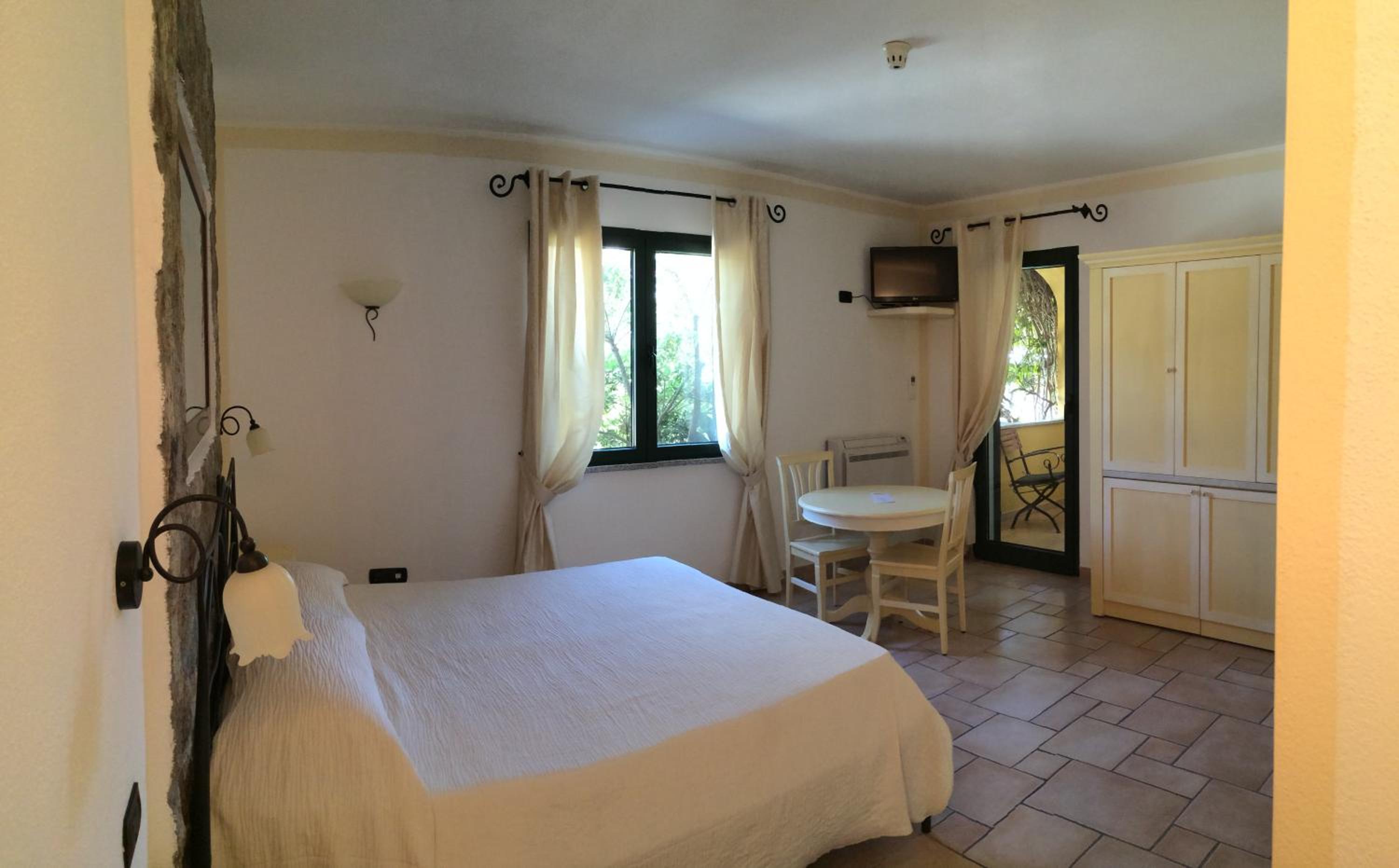 Double or Twin Room with Scooter photo 2