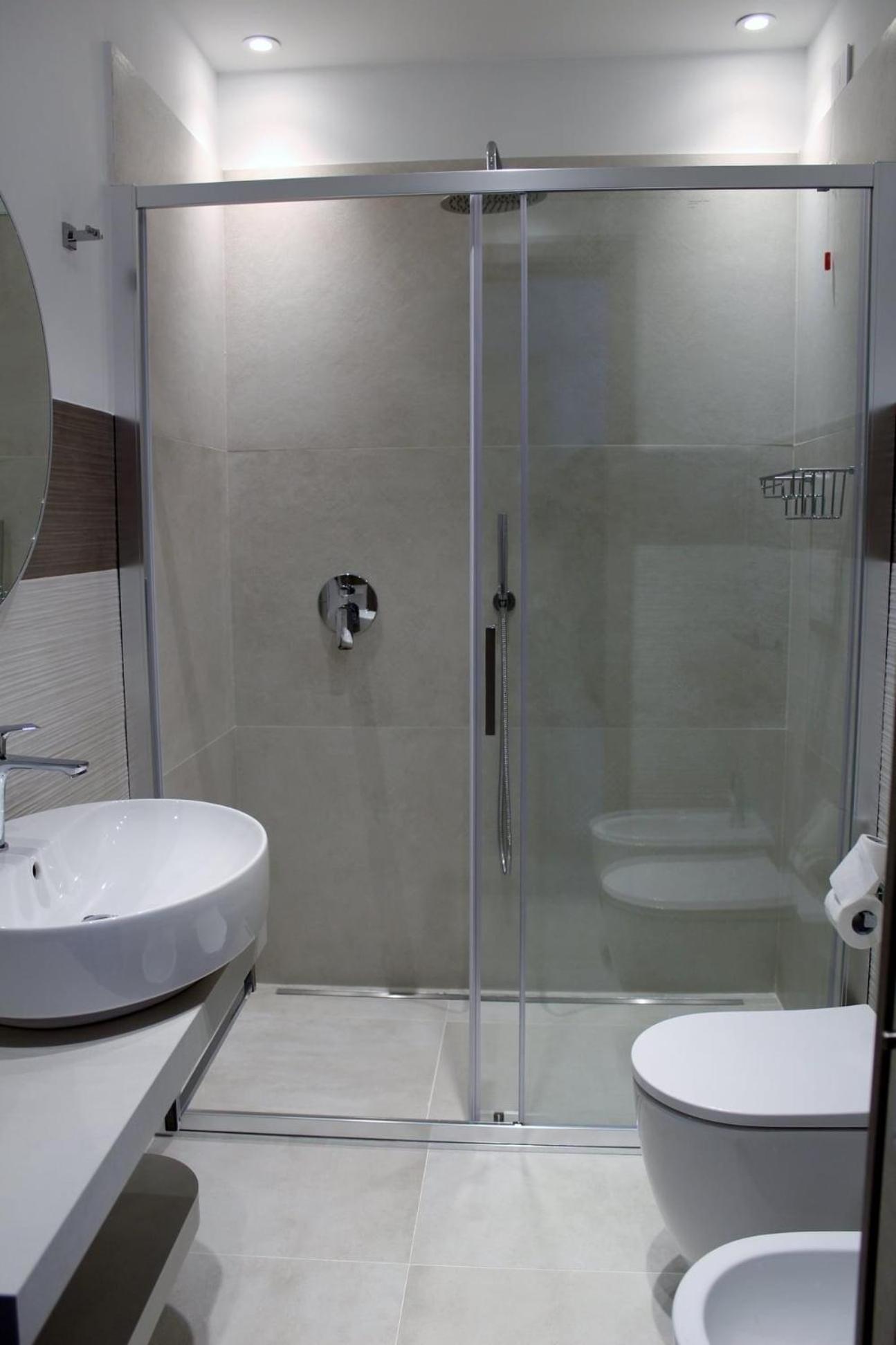 Standard Double Room - Photo 3