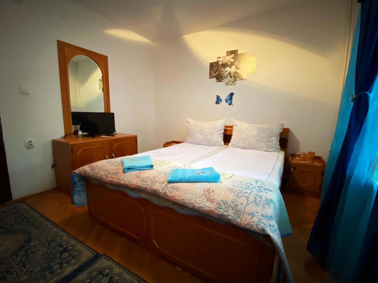 Triple Room with Private Bathroom photo 1