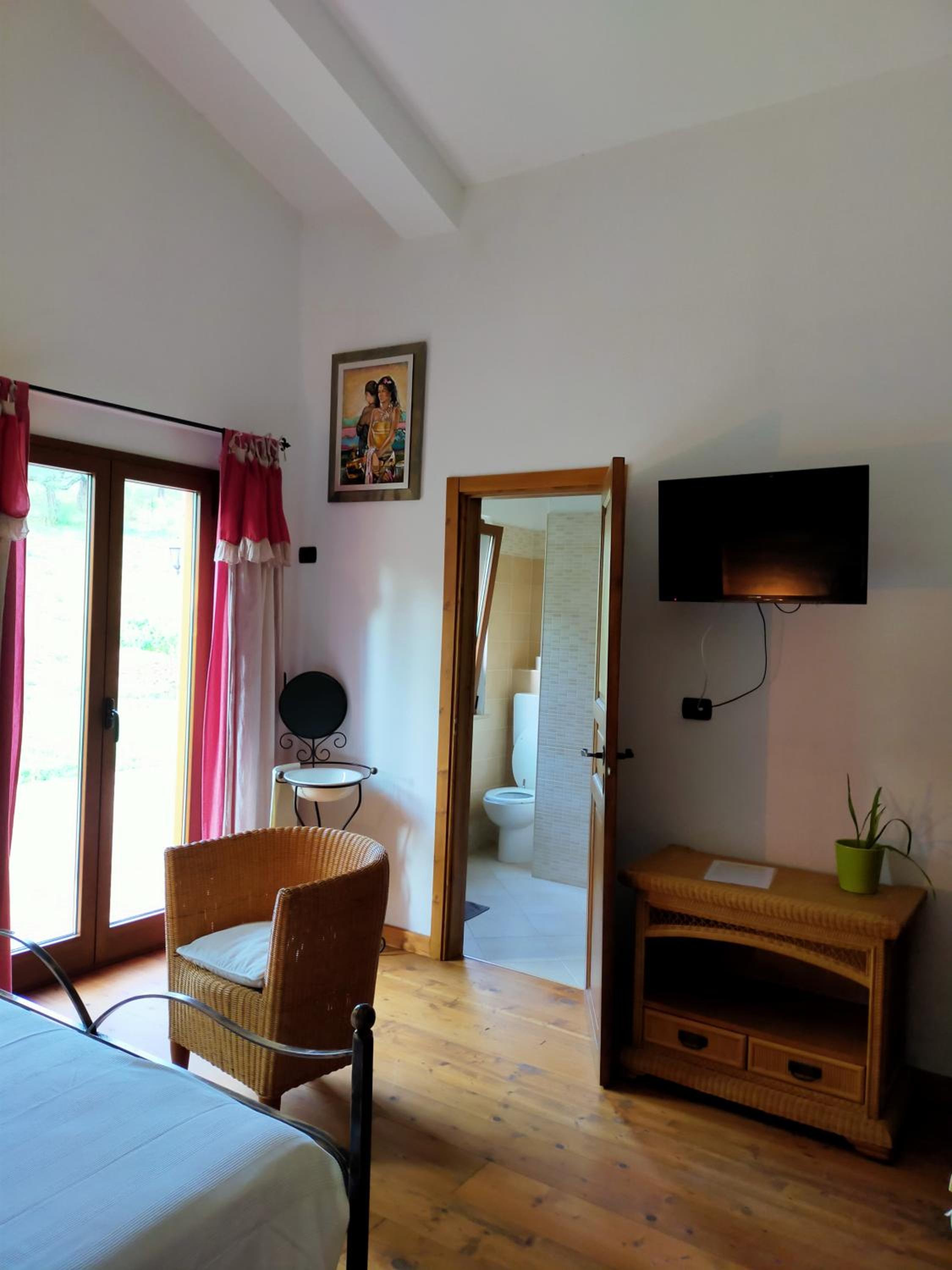 Deluxe Double Room photo 3
