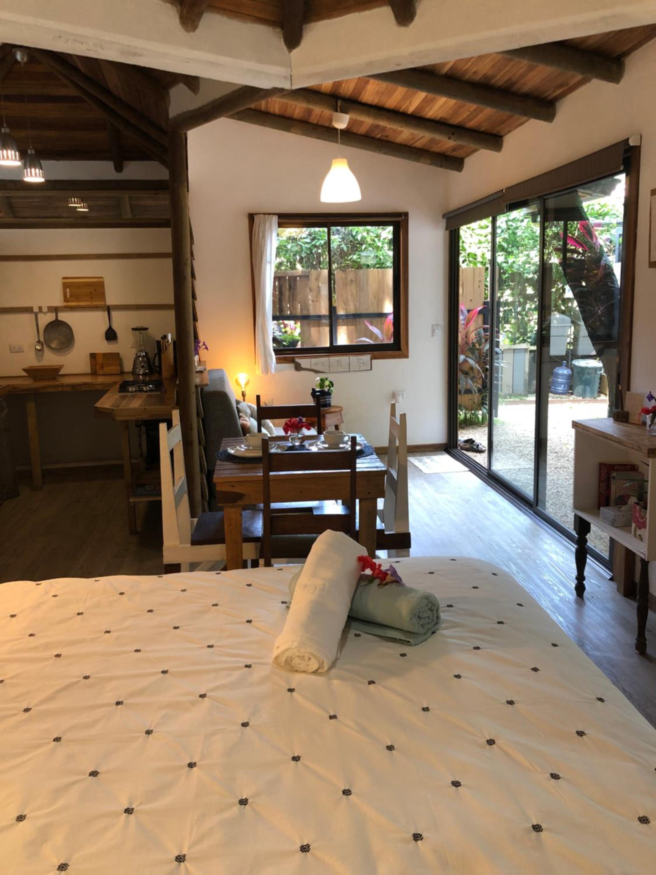 Studio Apartment photo 3