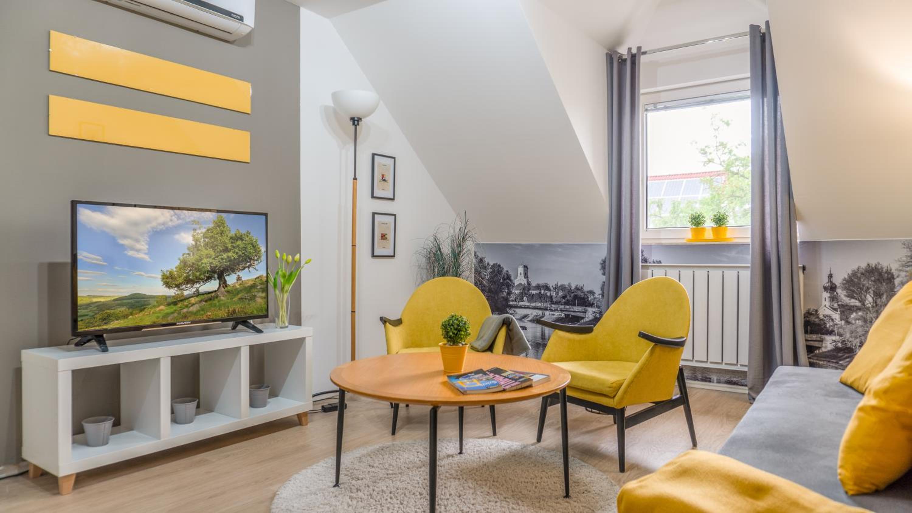Apartment - Photo 2