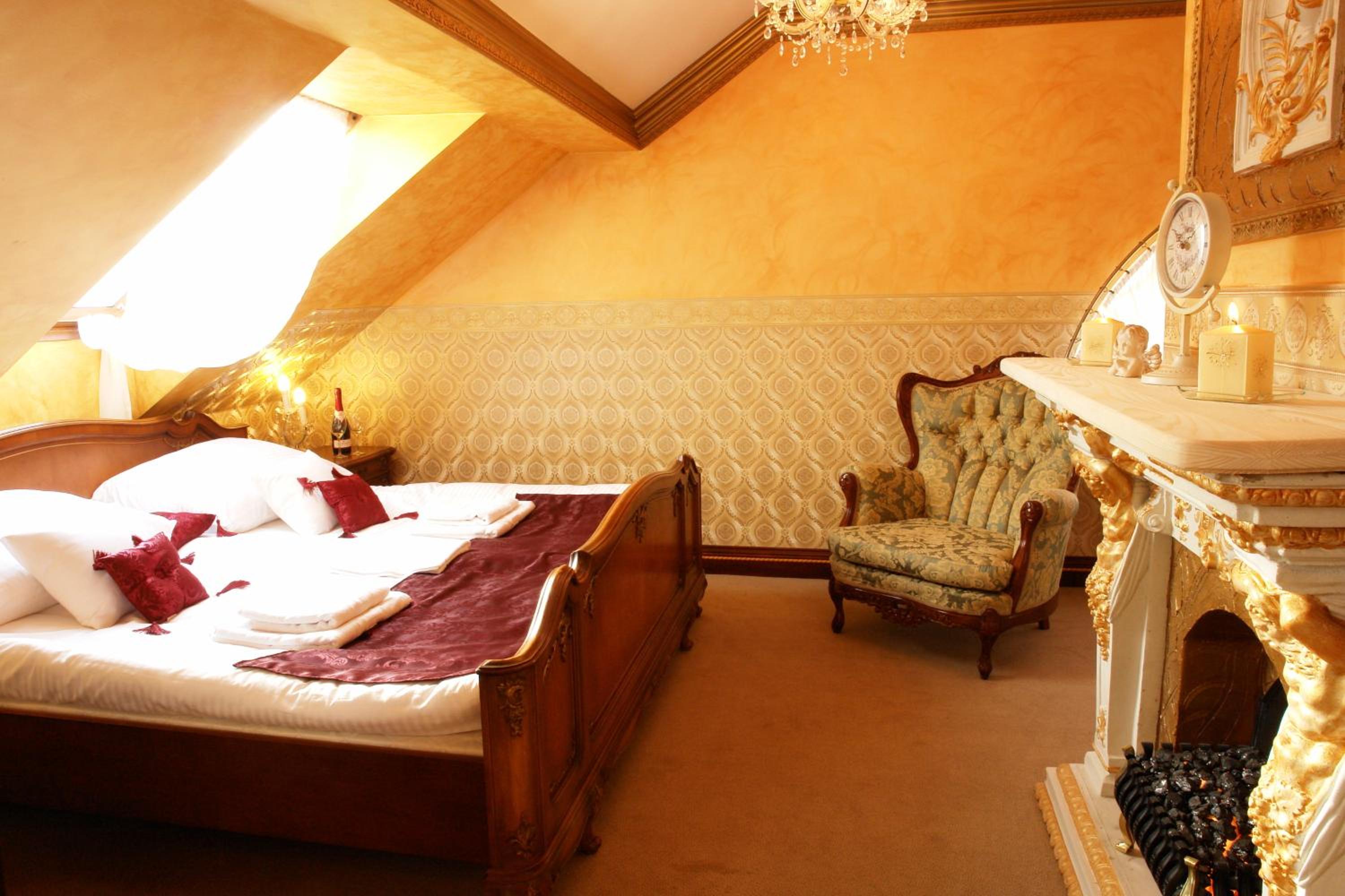 King Room With Spa Bath photo 3