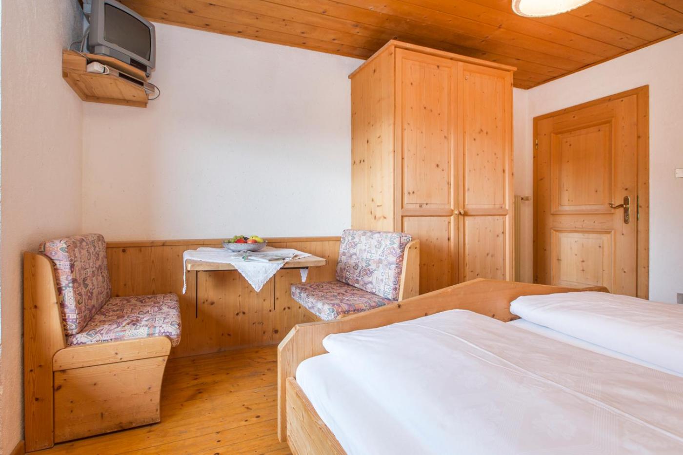 Standard Double Room photo 3