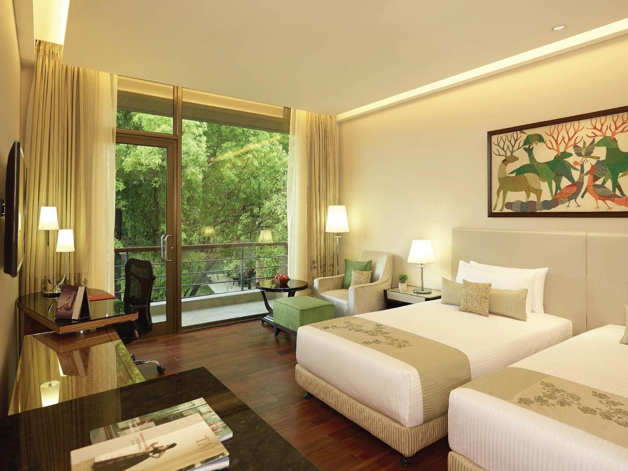 Grand Luxury Room with sit out – Twin Bed