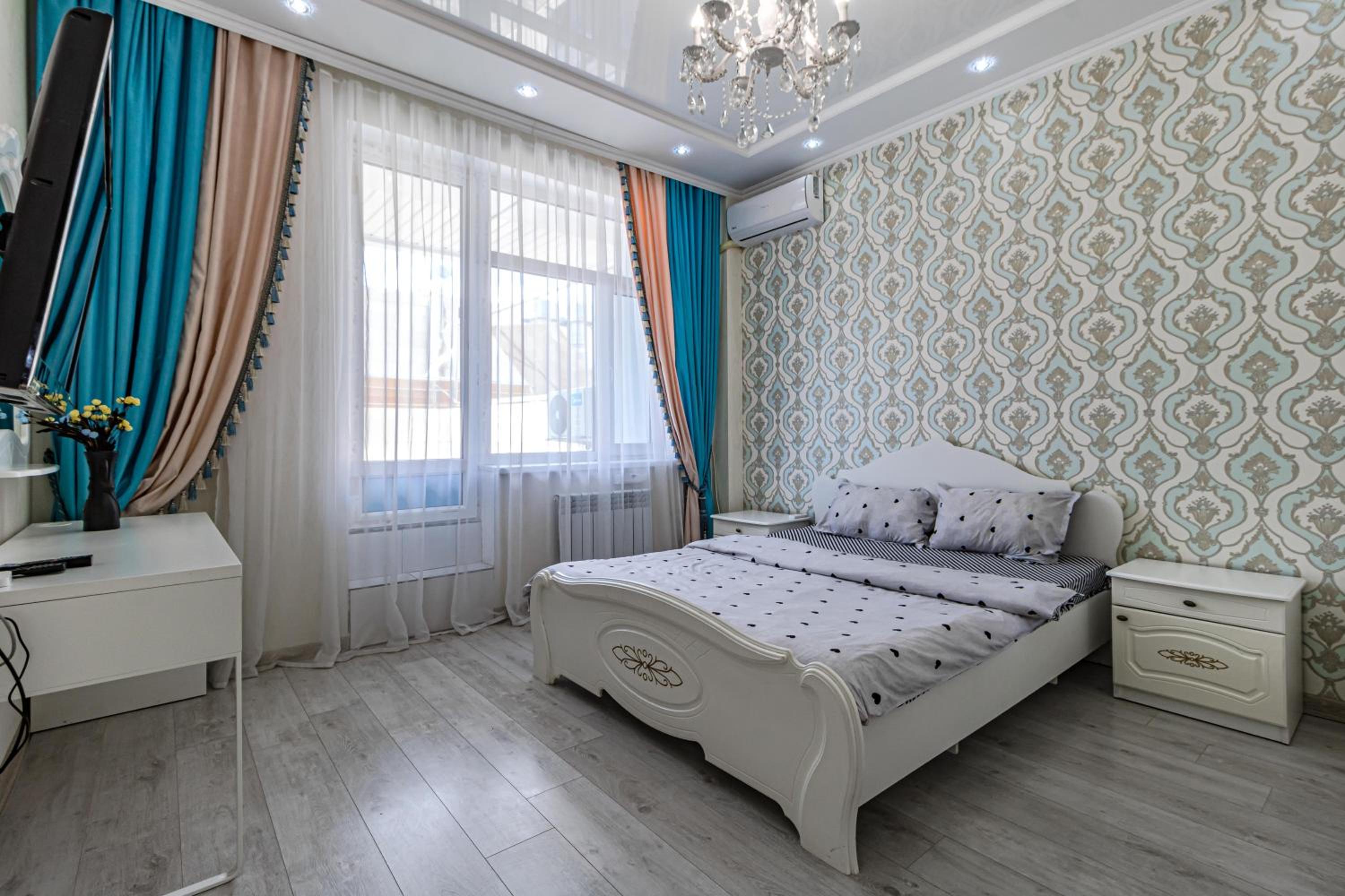 One-Bedroom Apartment with Terrace photo 1