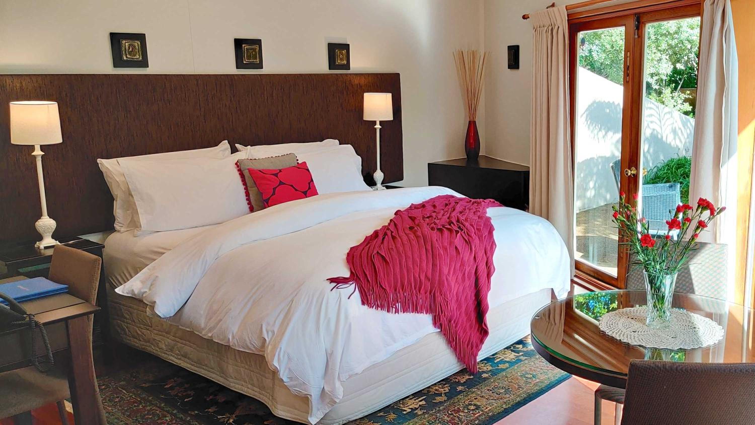 Deluxe King Suite - Photo 1