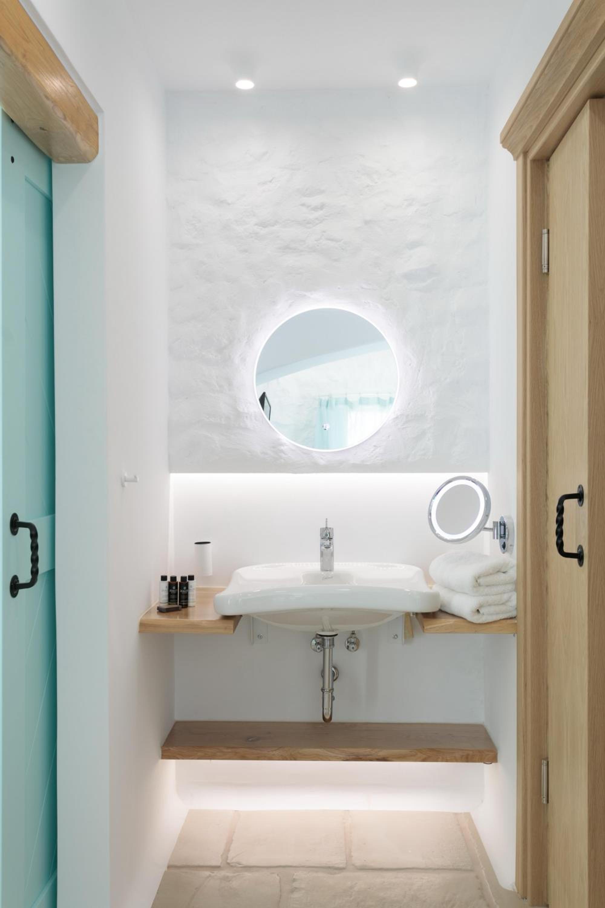 Premium Suite with Private Pool - Photo 8