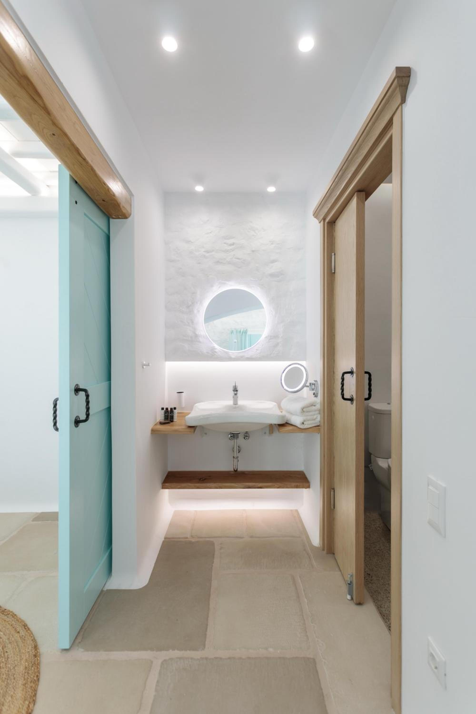 Premium Suite with Private Pool - Photo 9