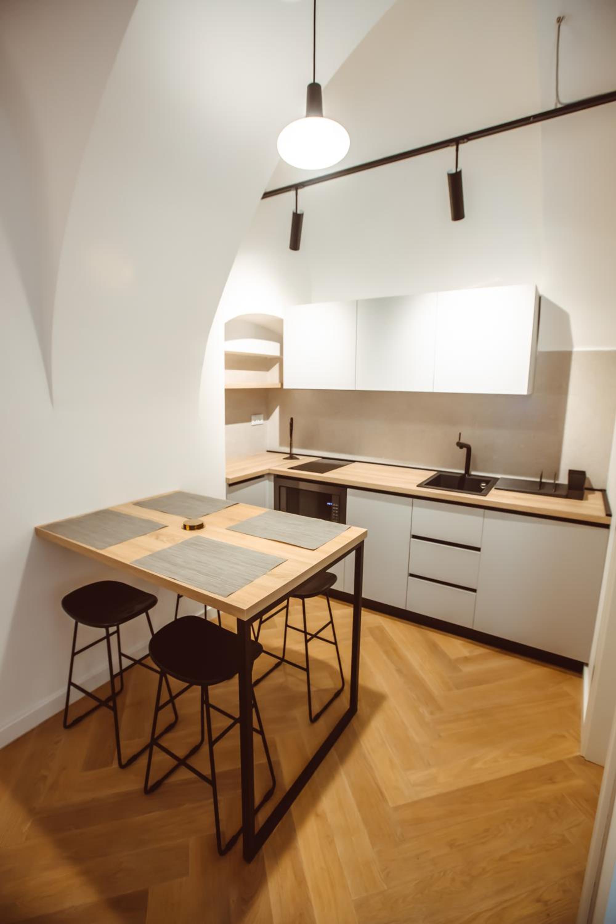 Apartment - Ground Floor - Photo 3