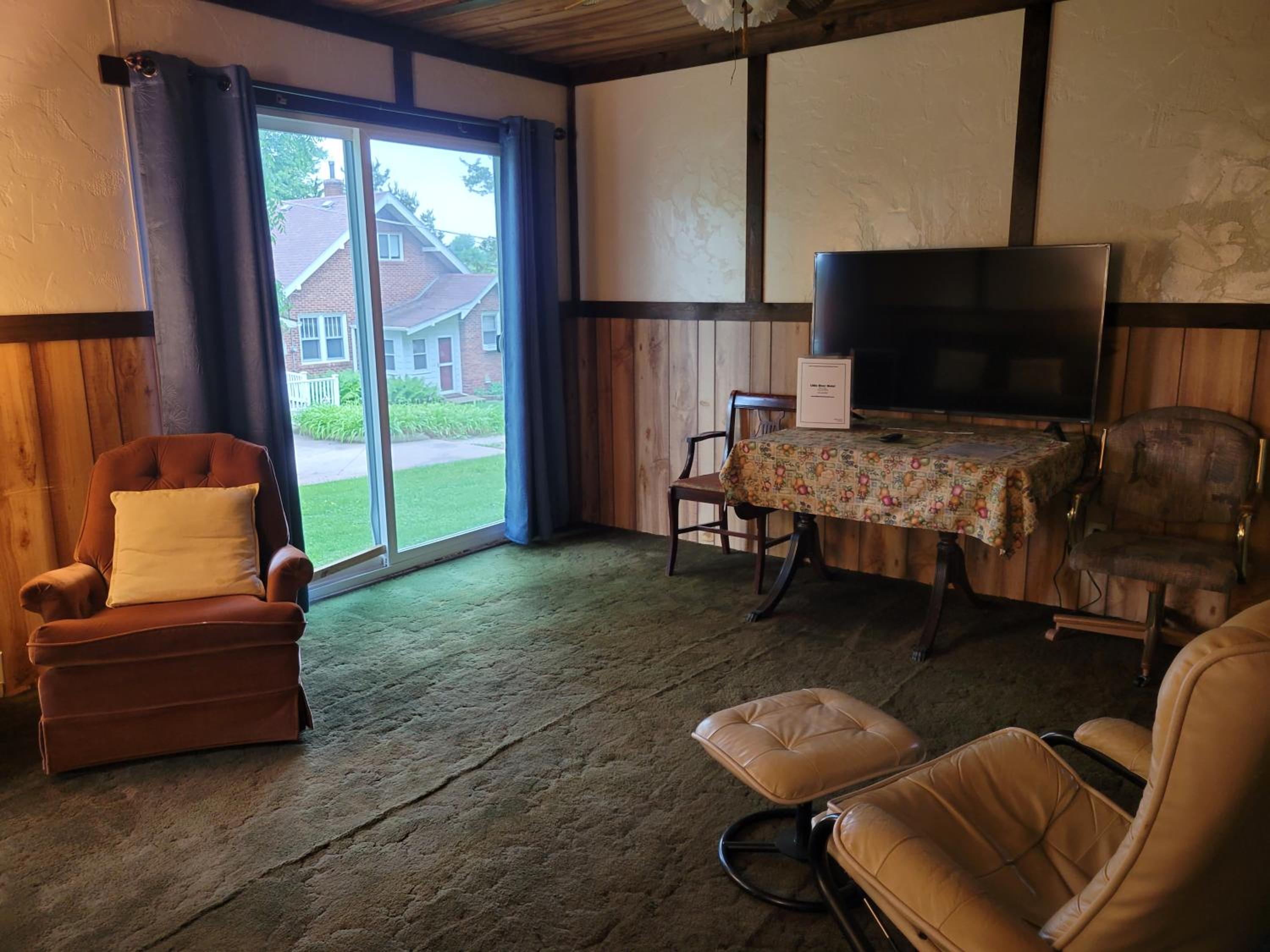 Three-Bedroom Cottage photo 2