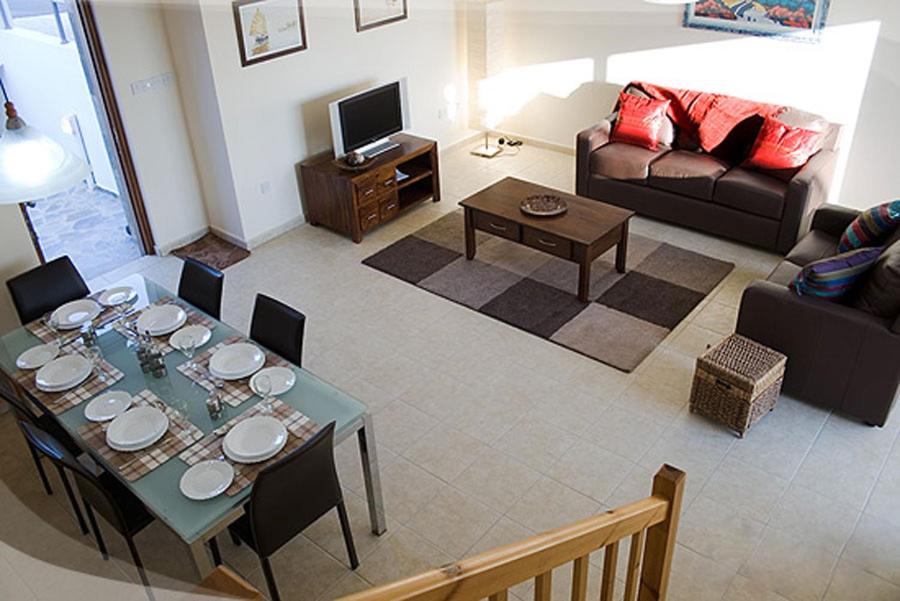 Villa photo 3