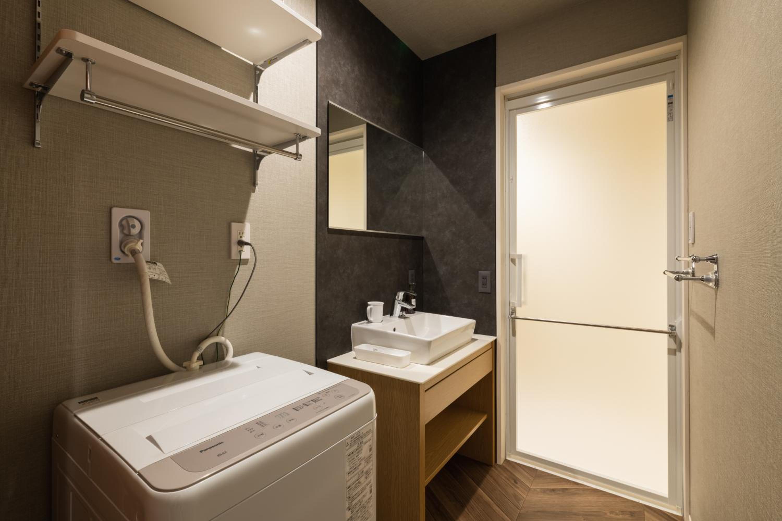 Standard Twin Room - Photo 5