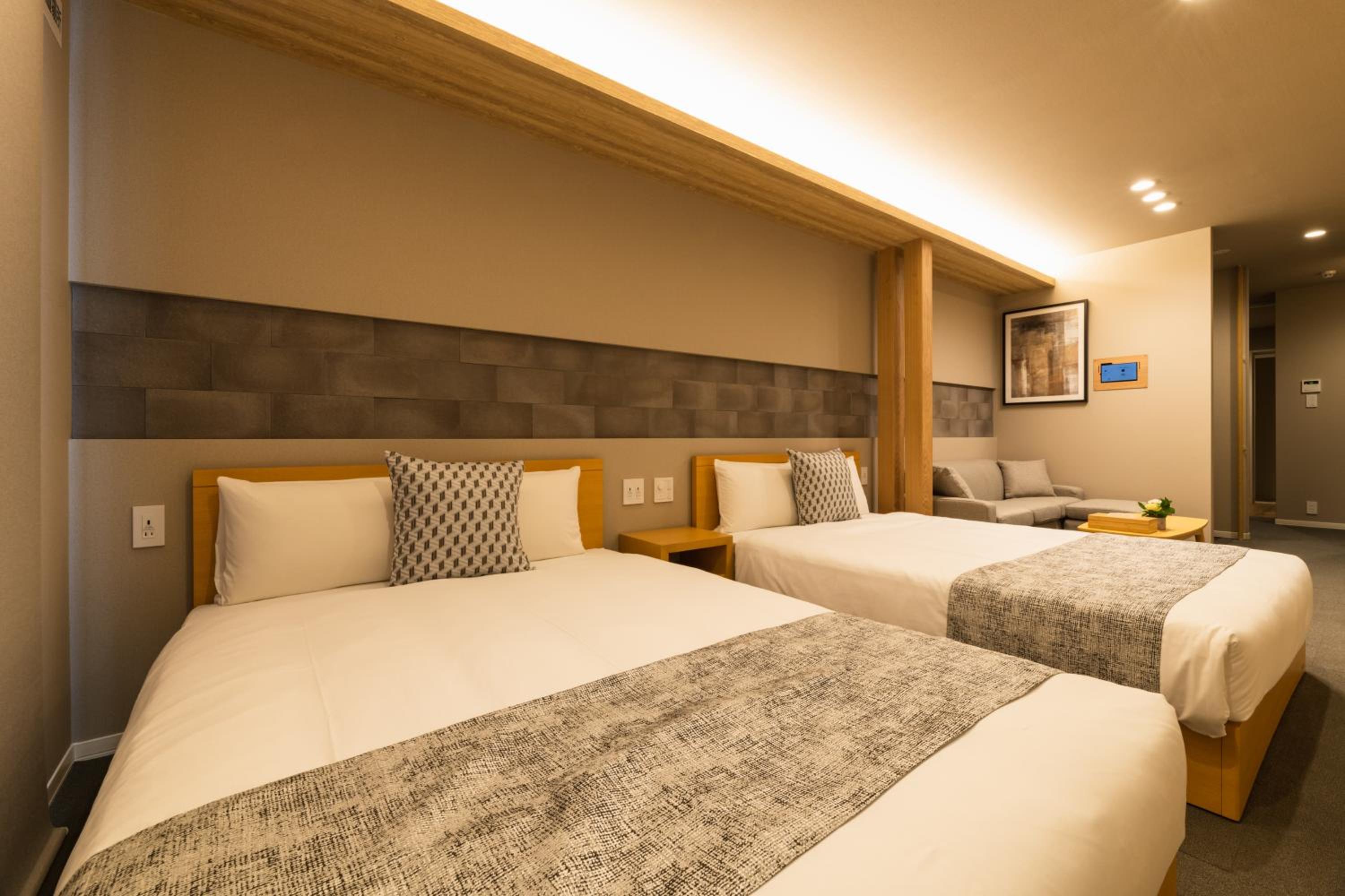 Standard Twin Room - Photo 11