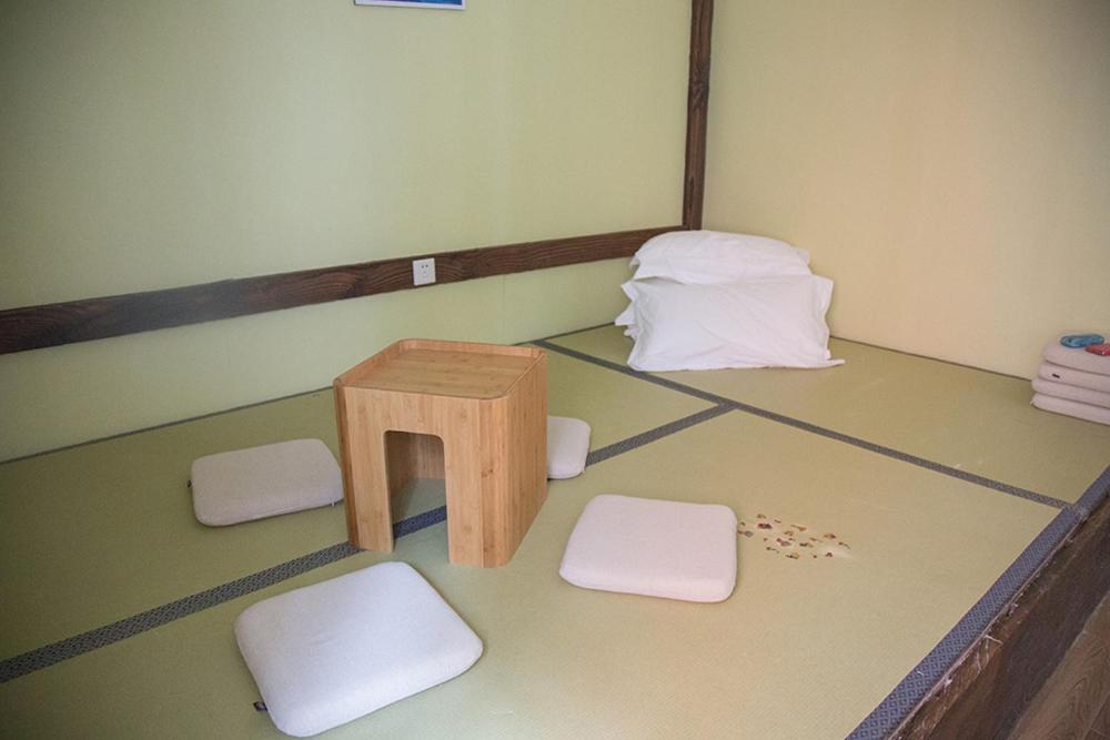 Chinese Mainland Citizen - Family Room with Futon Mat photo 2