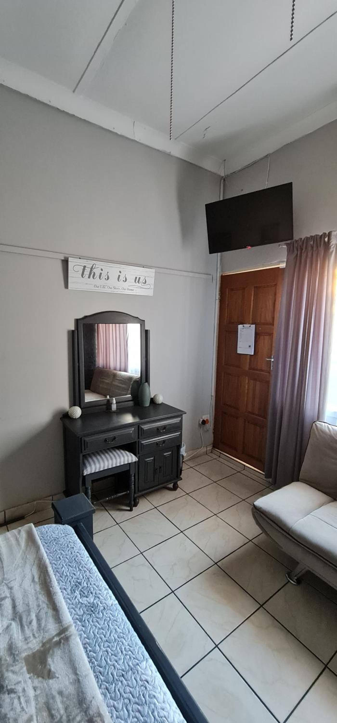 Double Room with Extra Bed - Photo 2