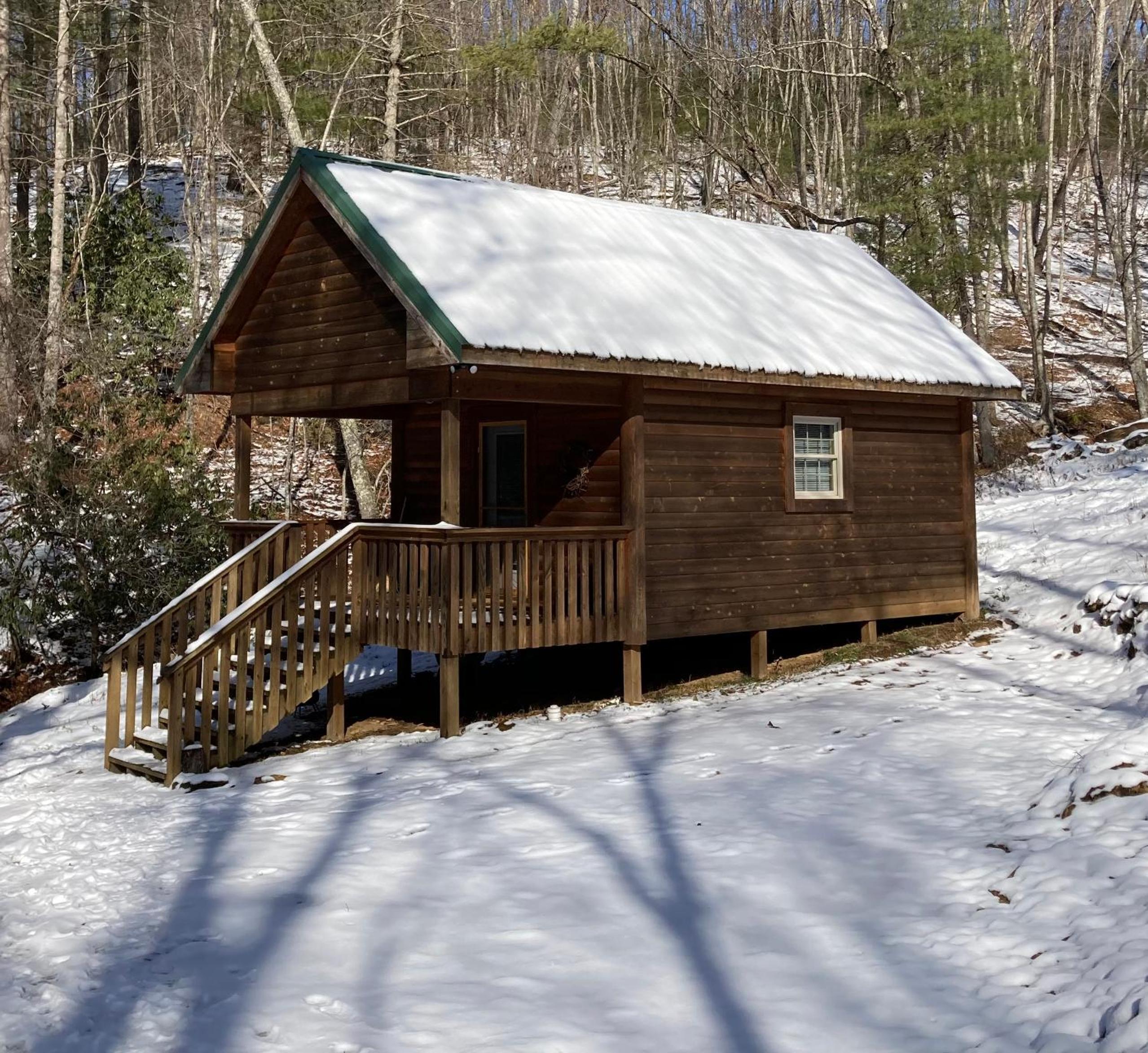 One-Bedroom House - Photo 6