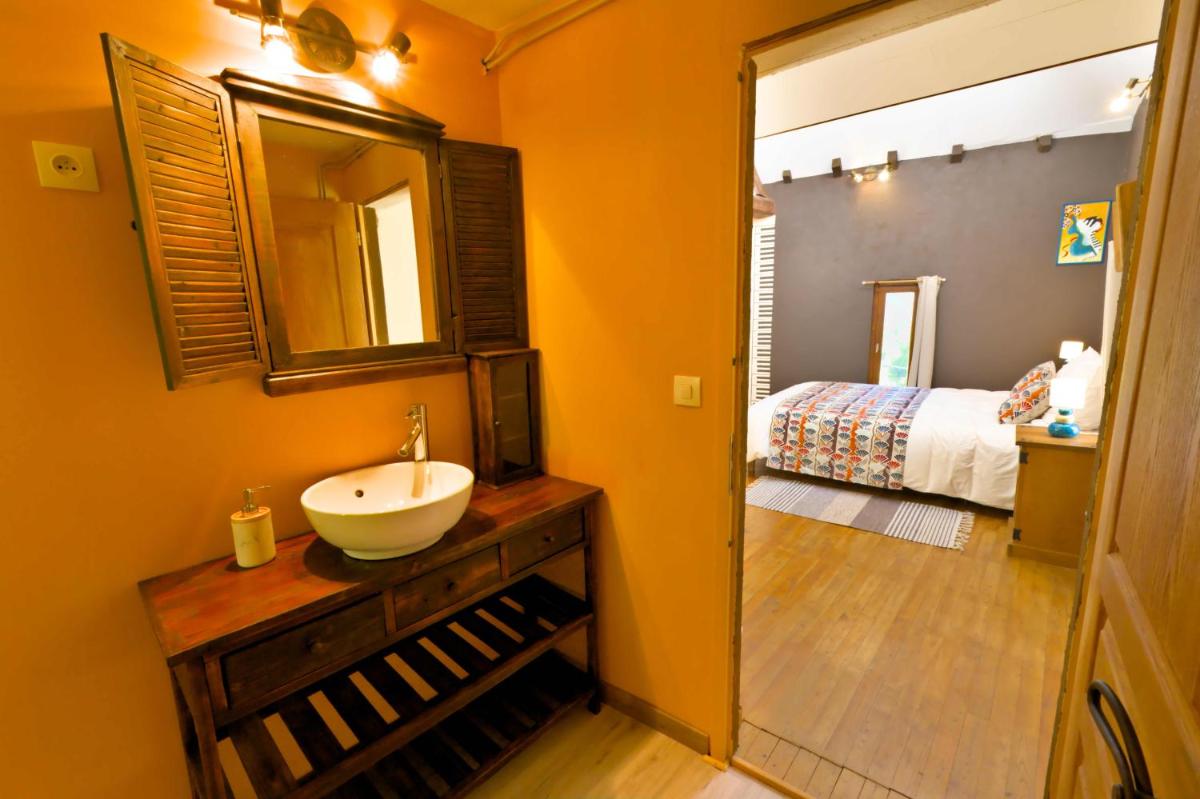 Double Room with Mountain View - Photo 1