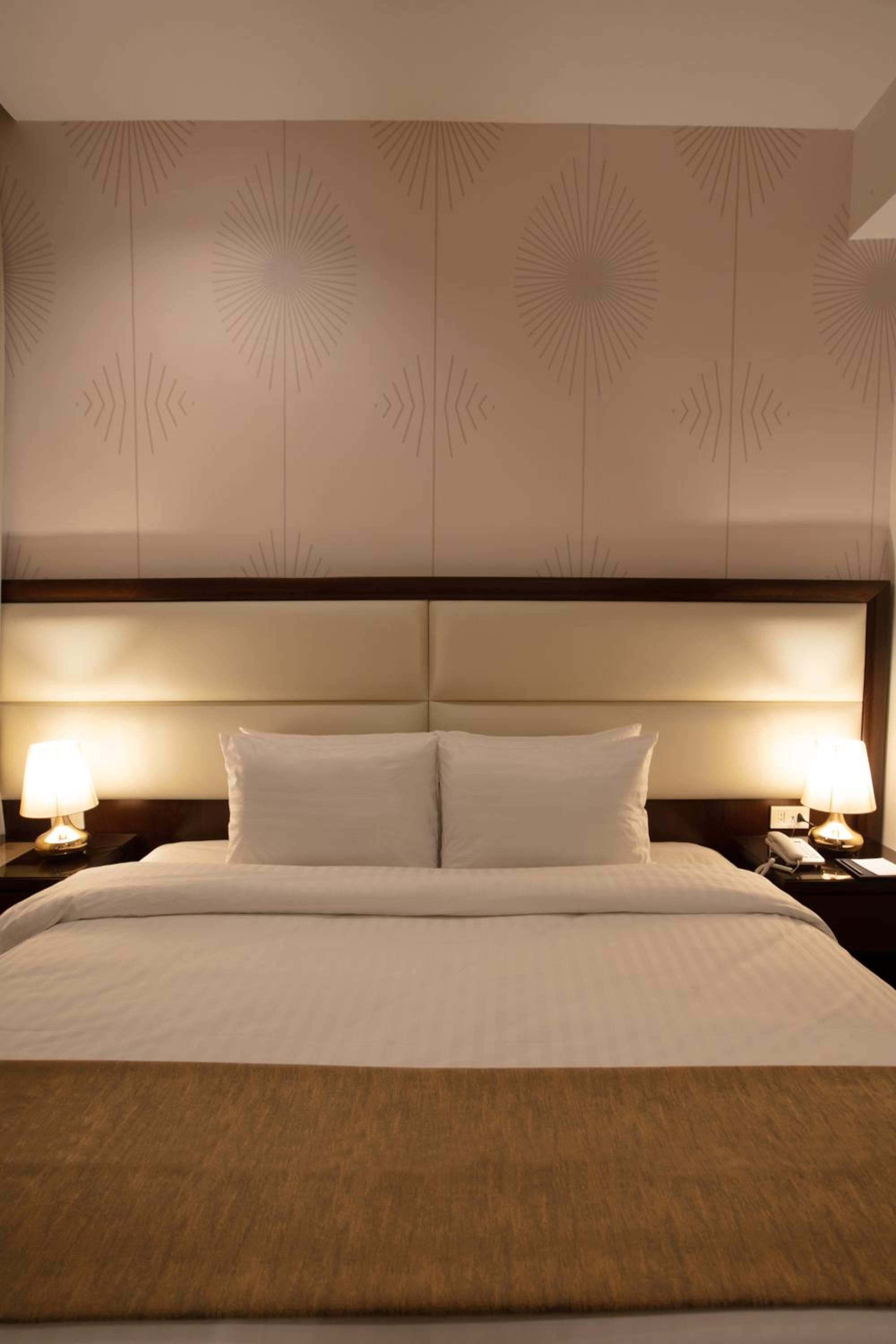 Deluxe Double Room photo 2