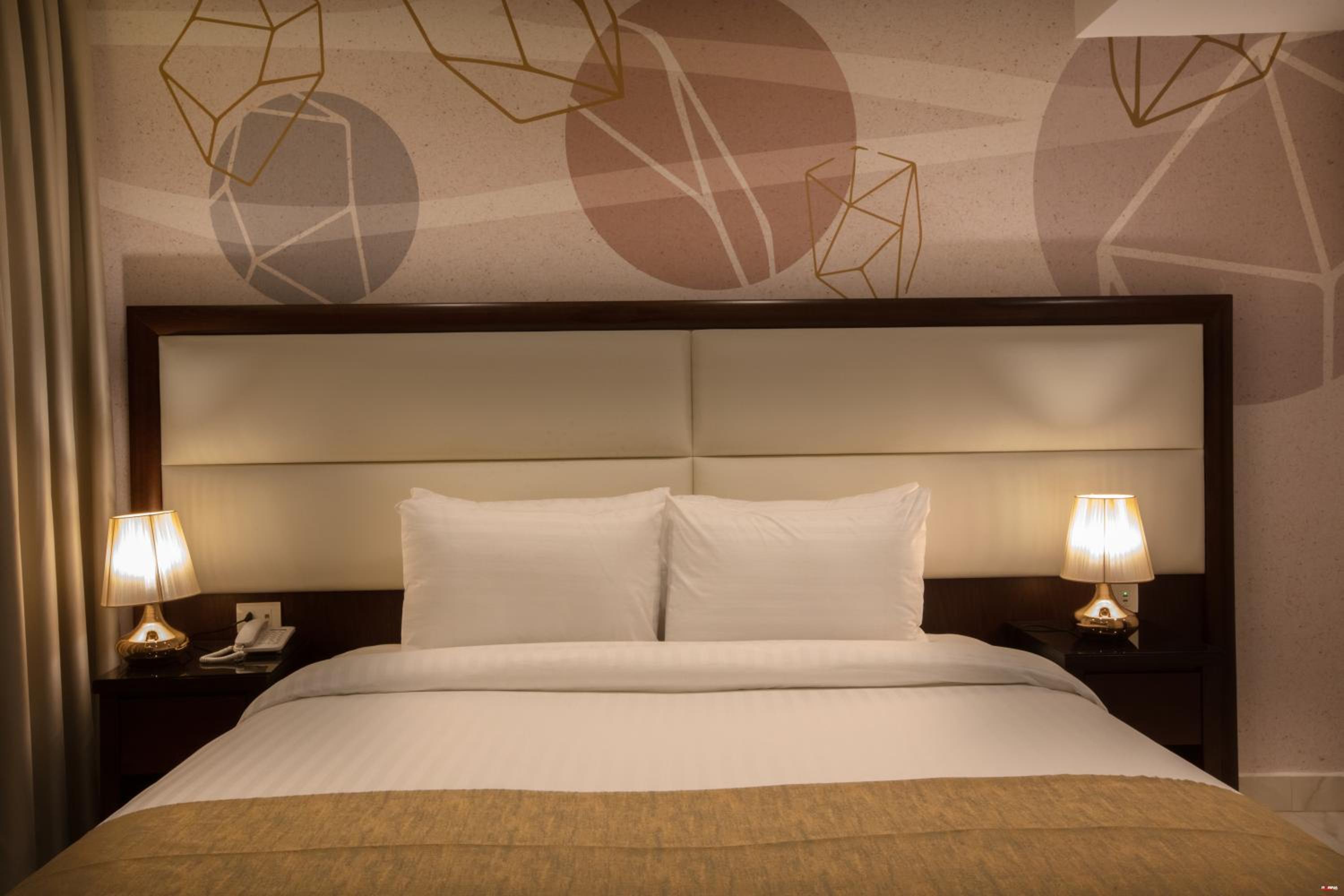 King Suite with Balcony photo 2