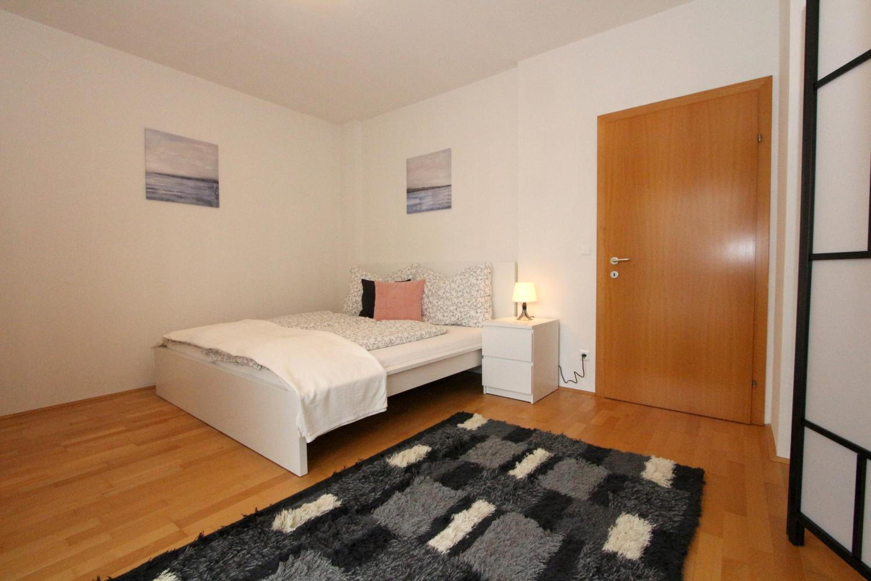 One-Bedroom Apartment photo 3