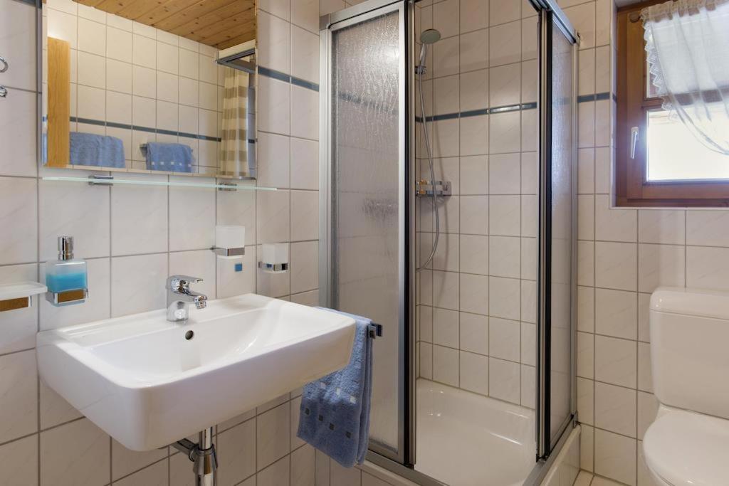 Double Room with Shower photo 2