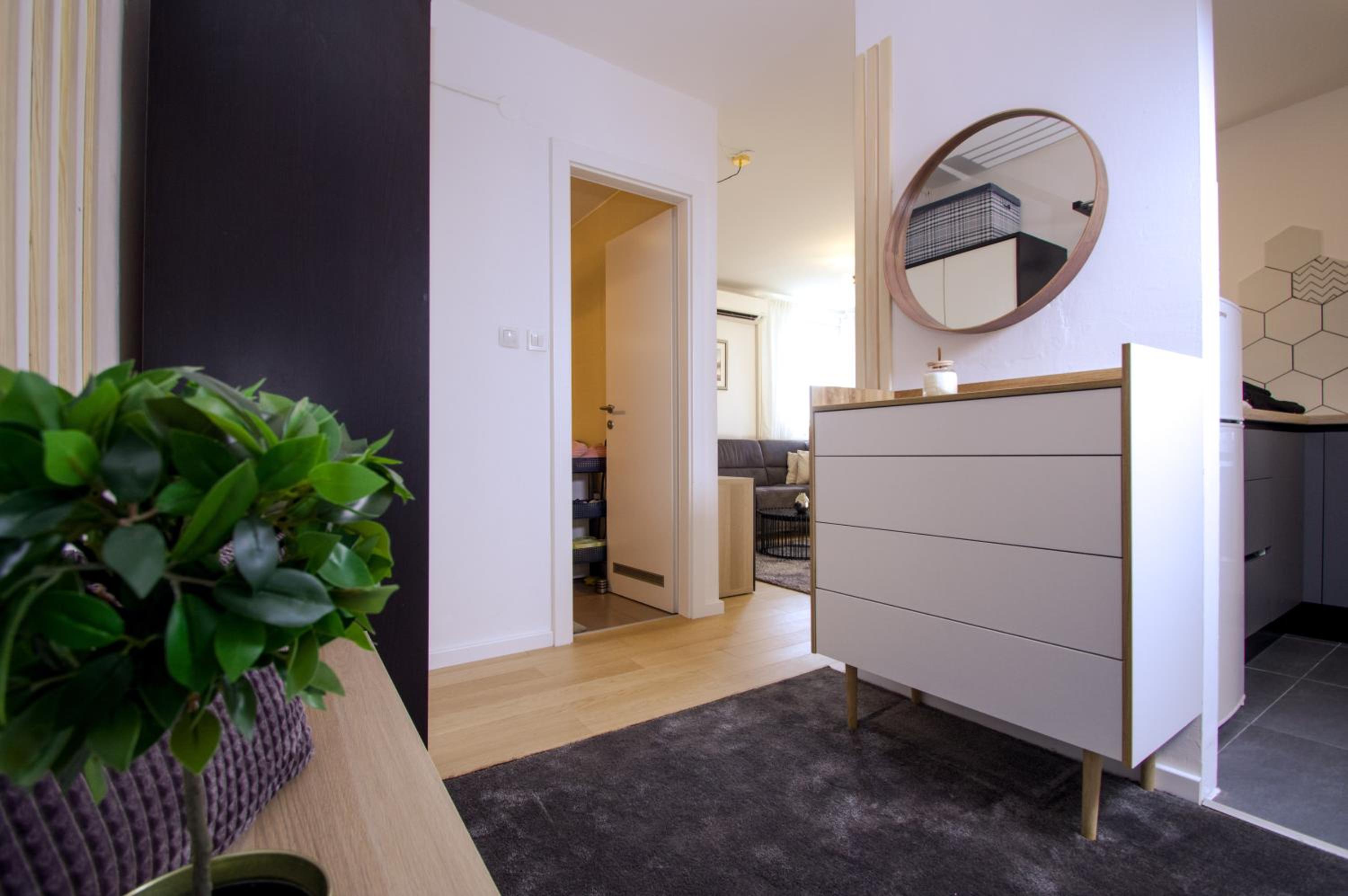 Two-Bedroom Apartment - Photo 17