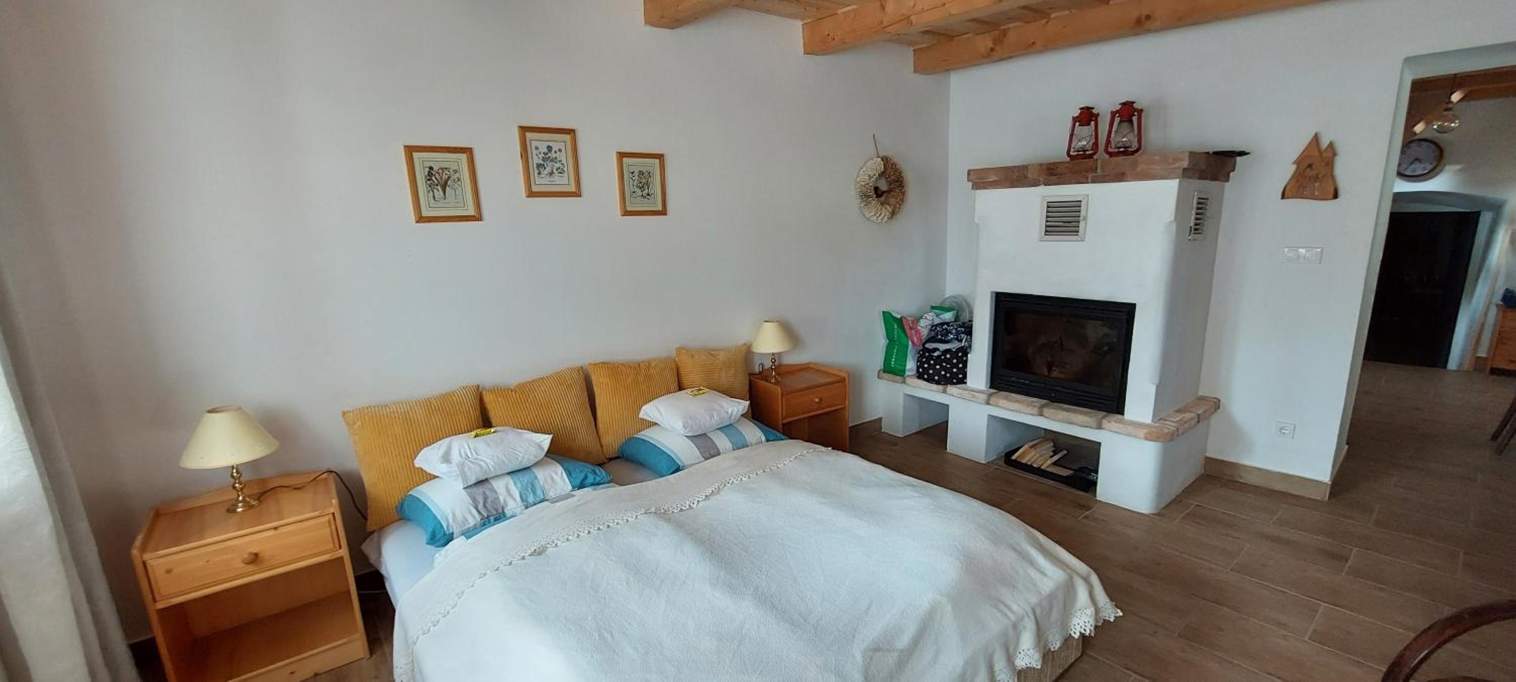 Two-Bedroom Apartment - Photo 8