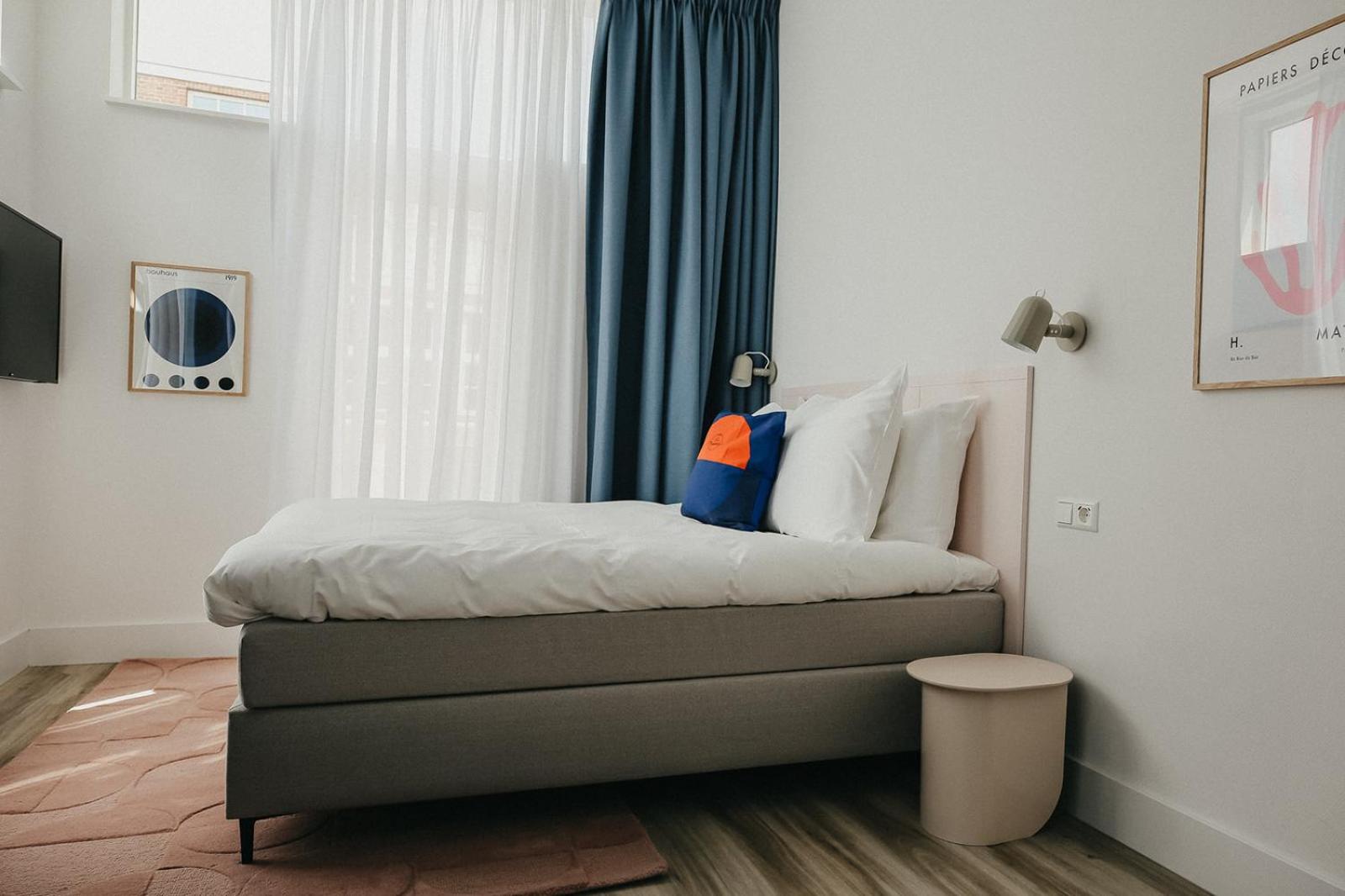 Standard Suite - Photo 2