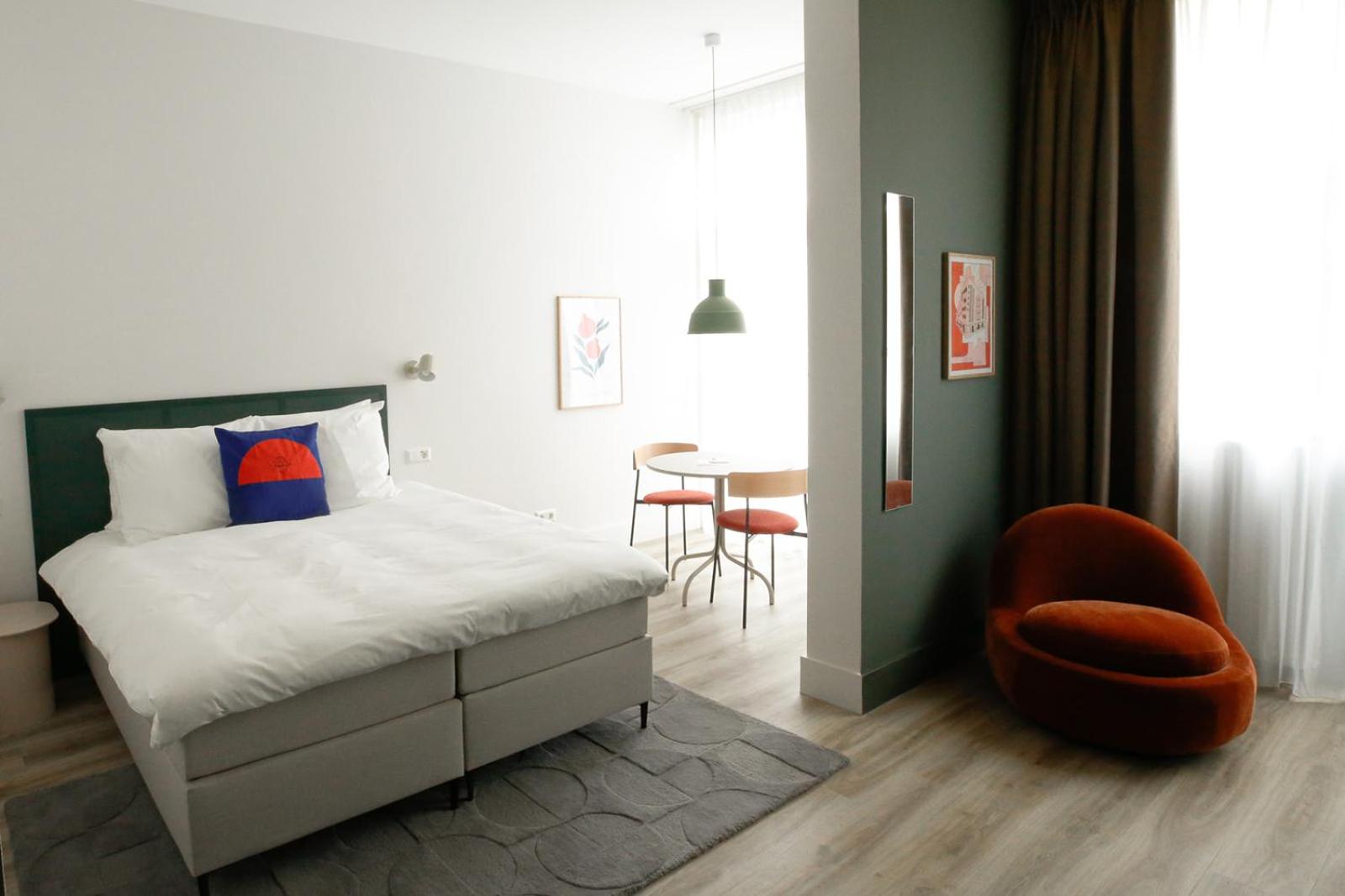 Deluxe Suite - Photo 18