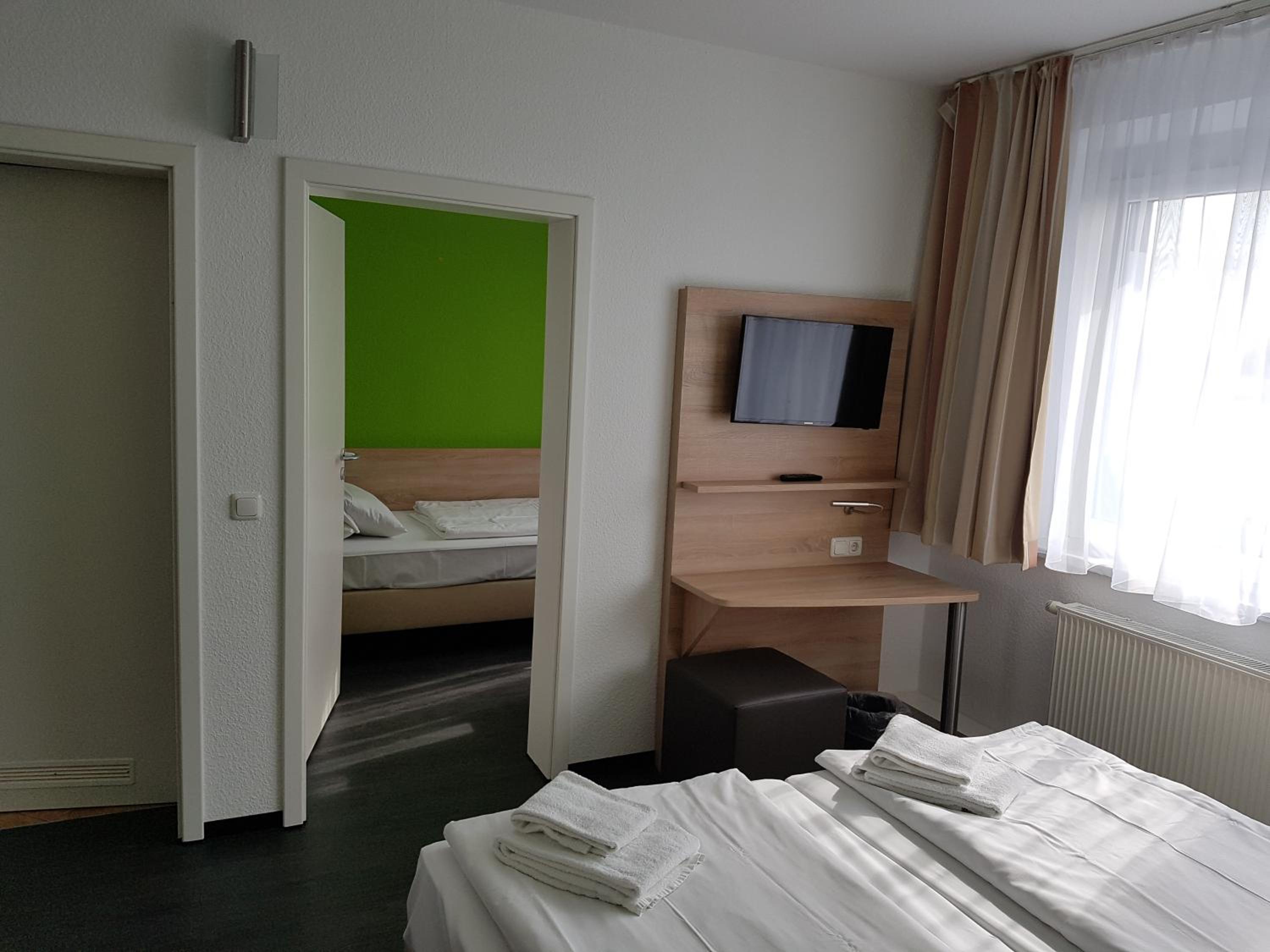 Triple Room - Photo 15