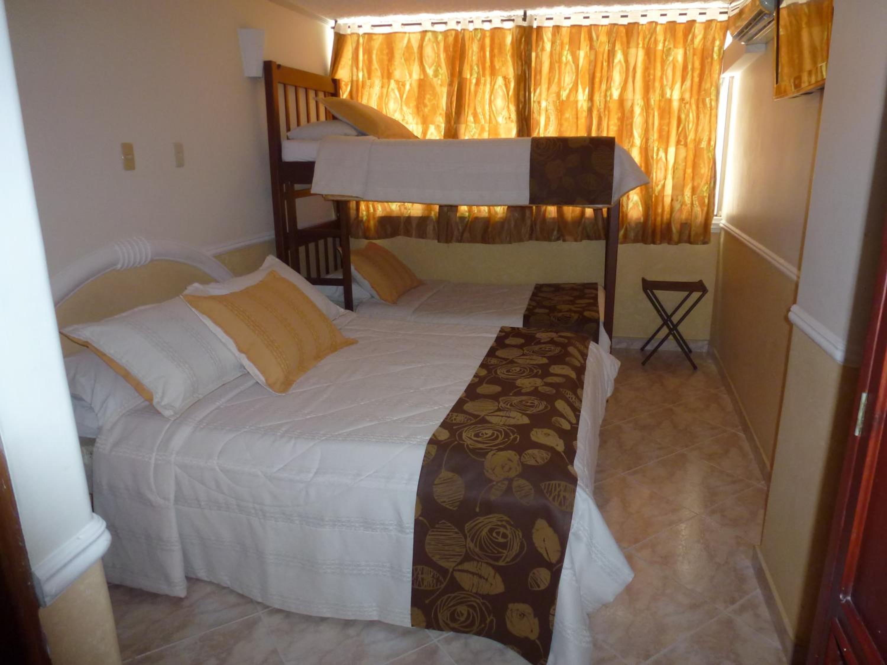 Triple Room photo 2