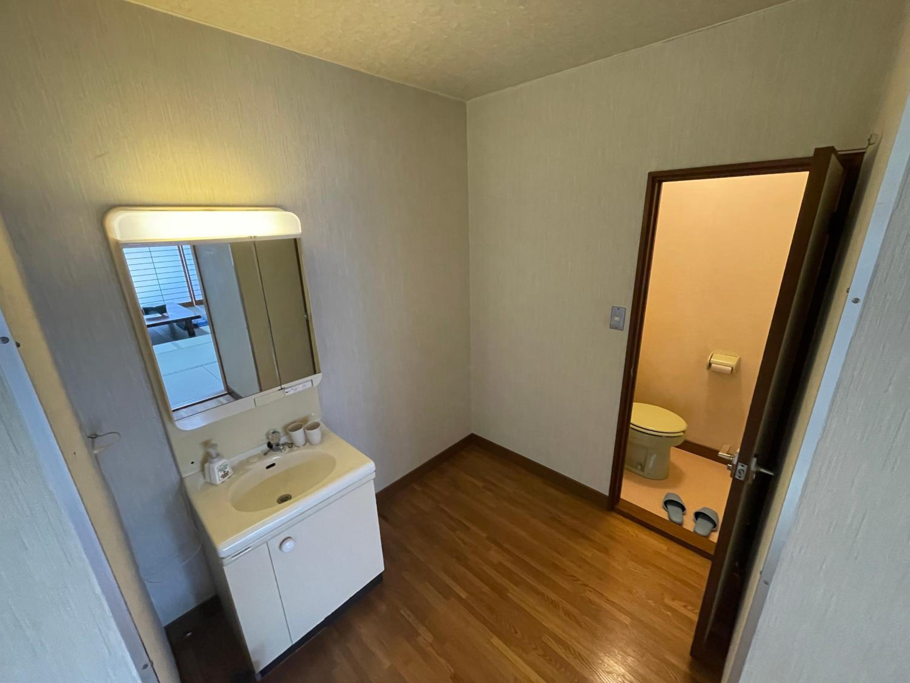 Standard Family Room - Photo 3