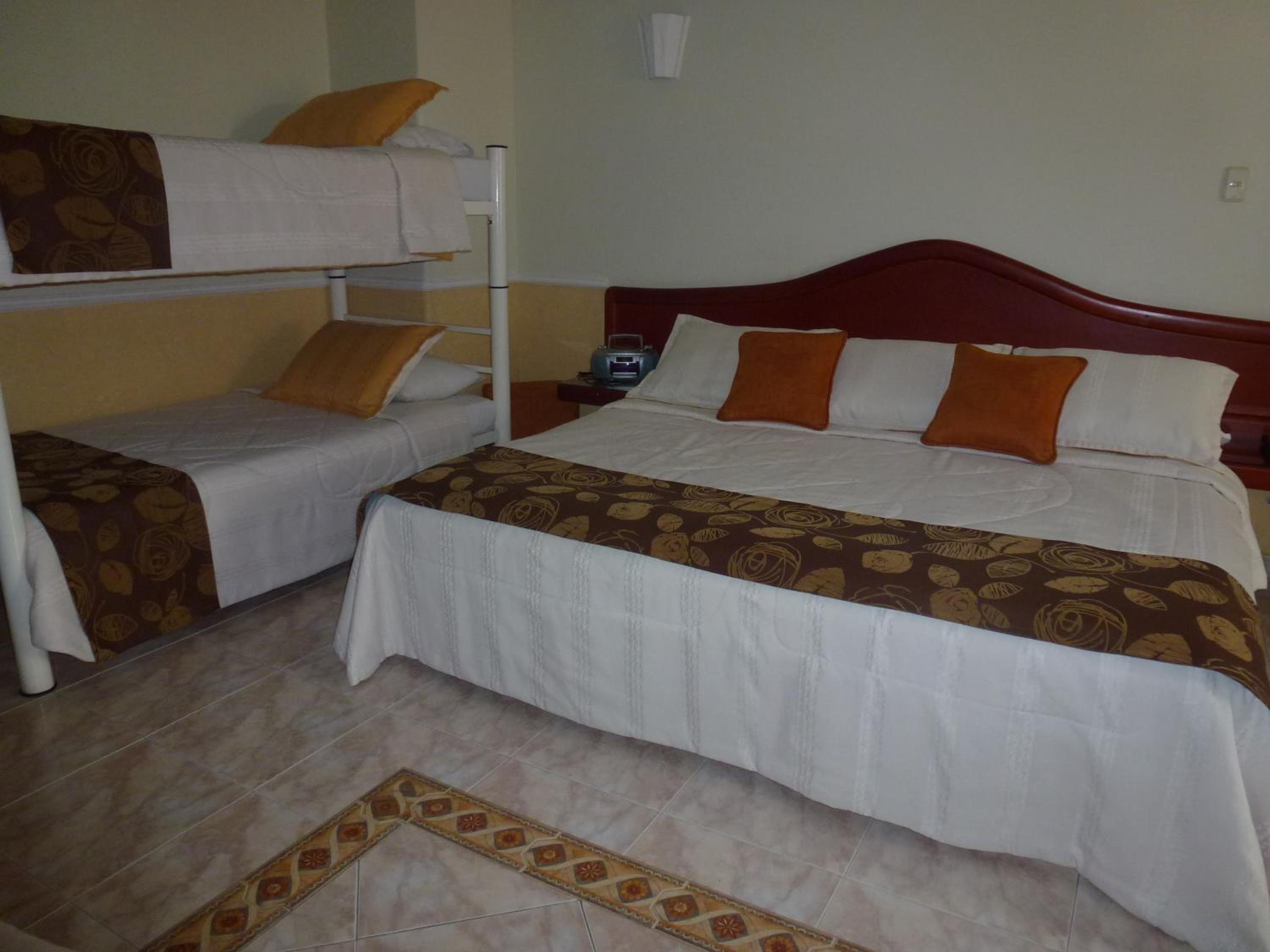 Quadruple Room photo 3