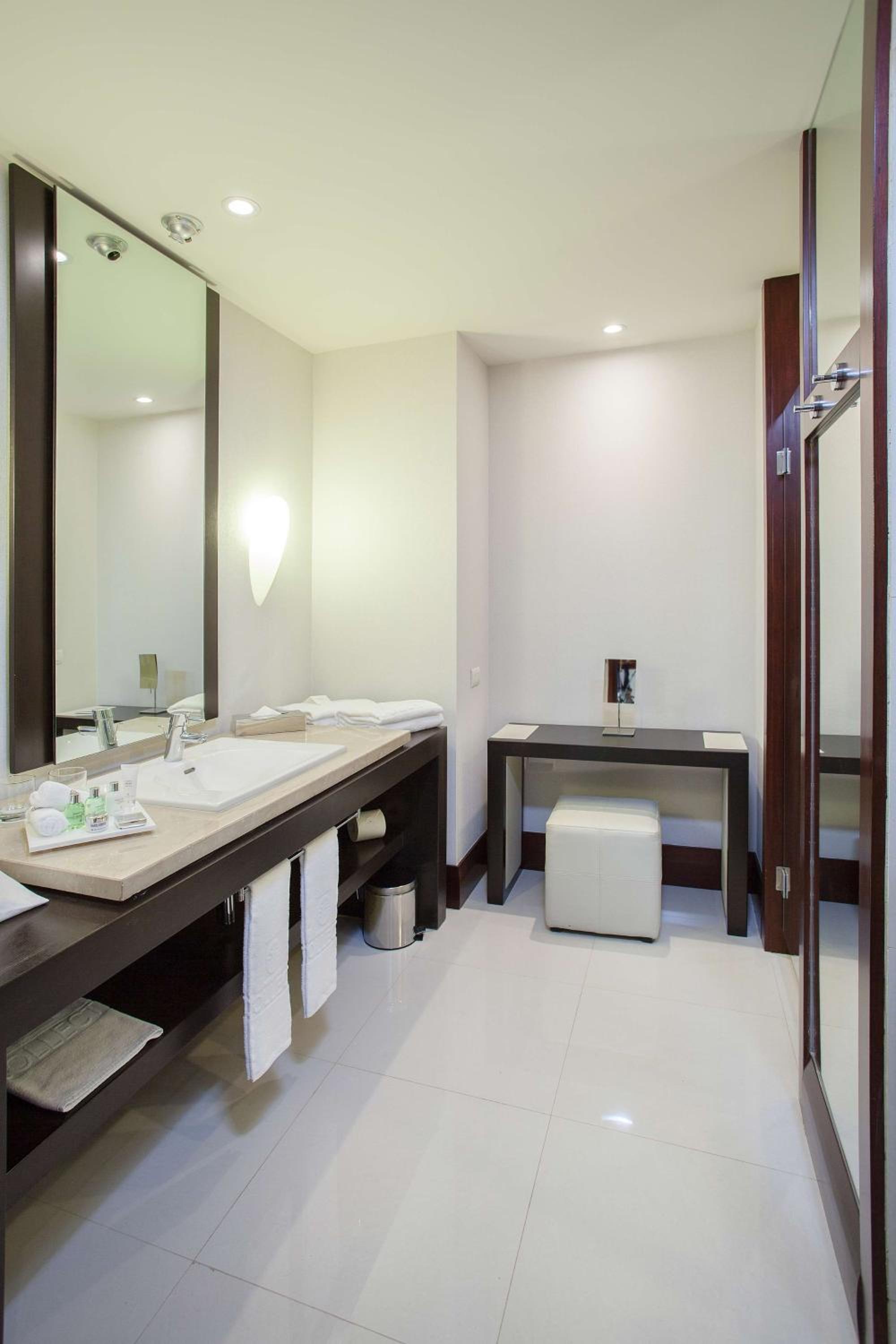 Superior Double or Twin Room - Photo 4