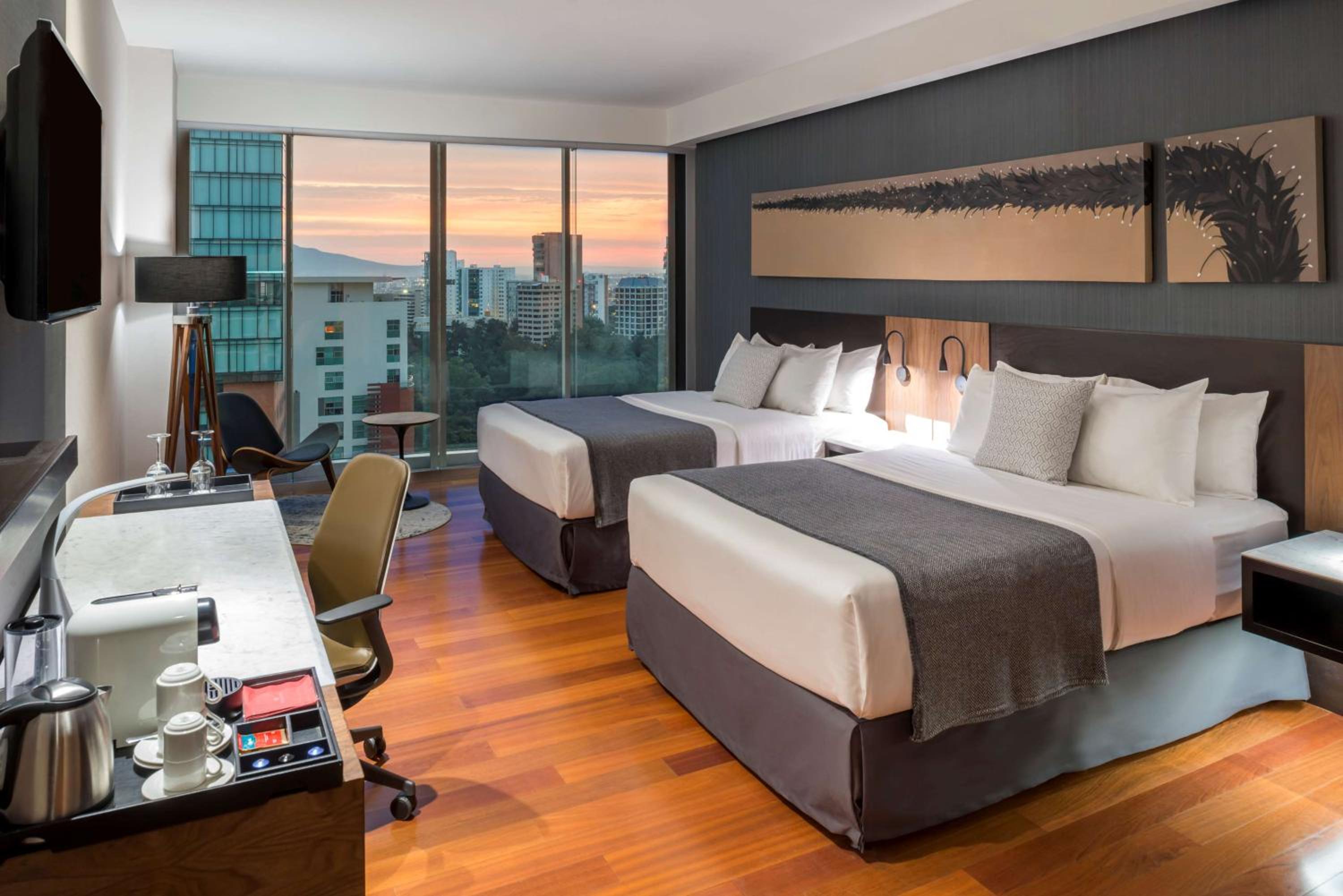 Premium Double or Twin Room with View - Photo 5