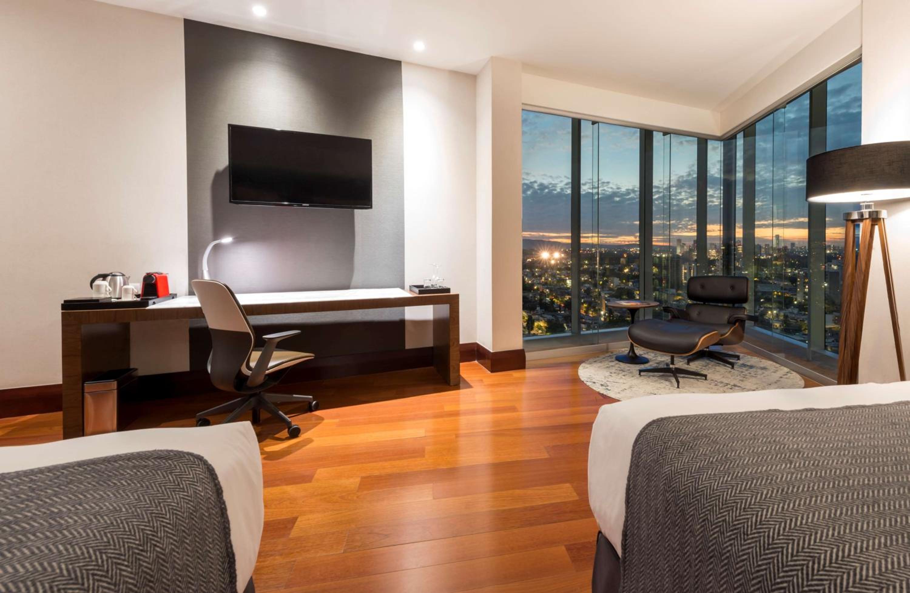 Superior Double or Twin Room with View - Photo 1