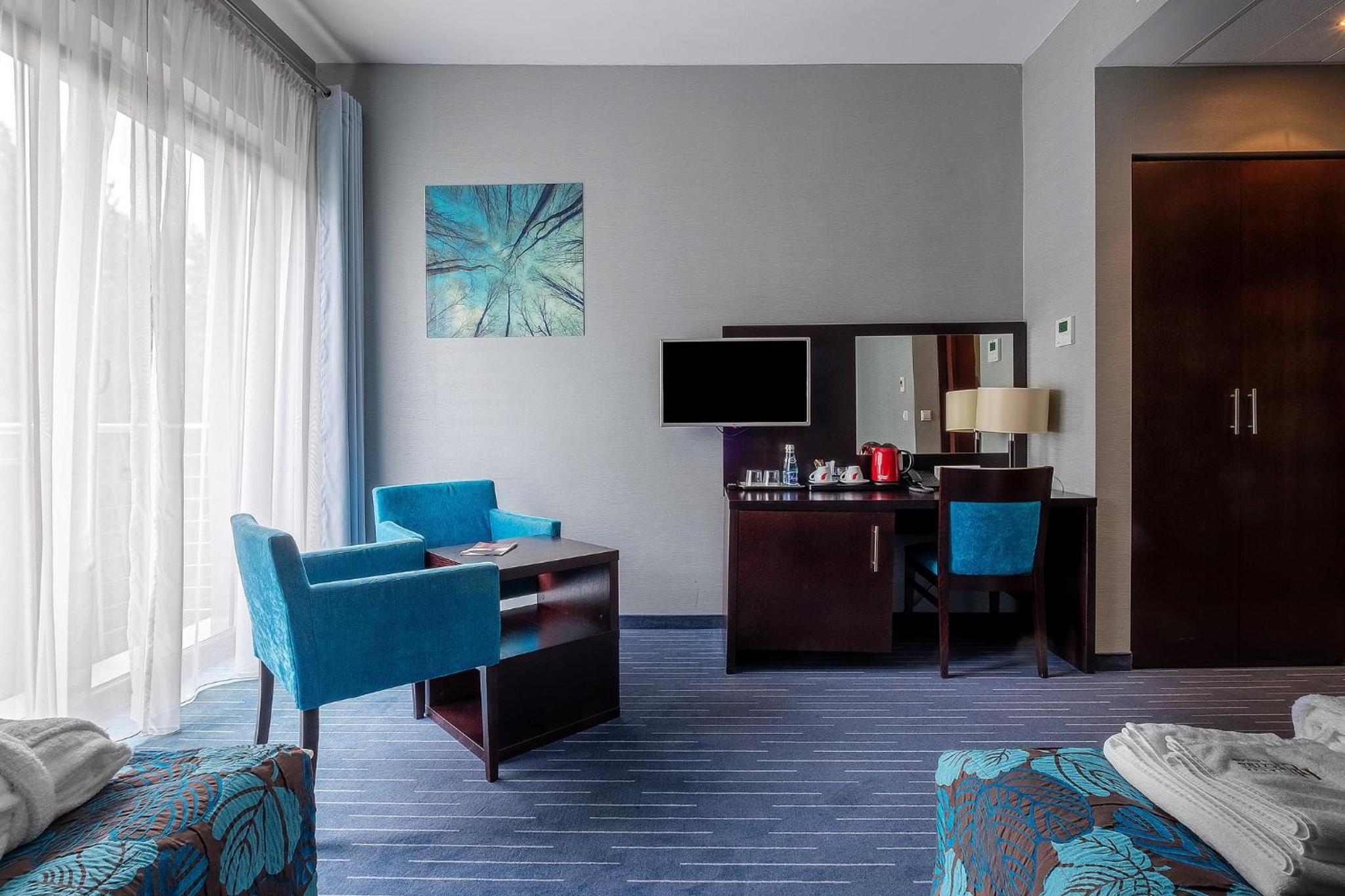 Double or Twin Room - Photo 6
