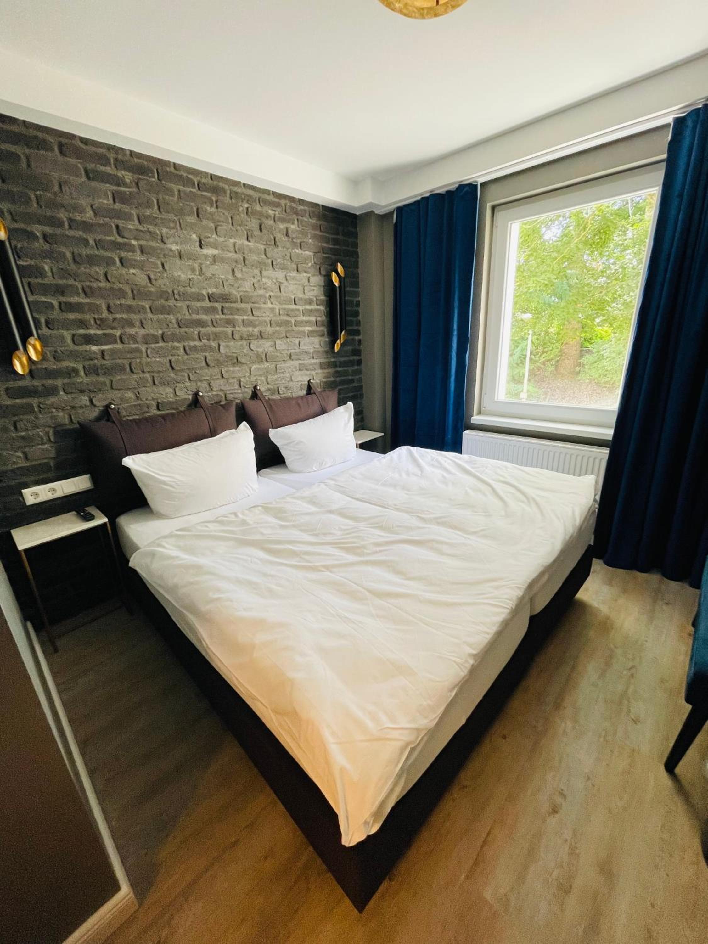 Economy Double or Twin Room photo 1