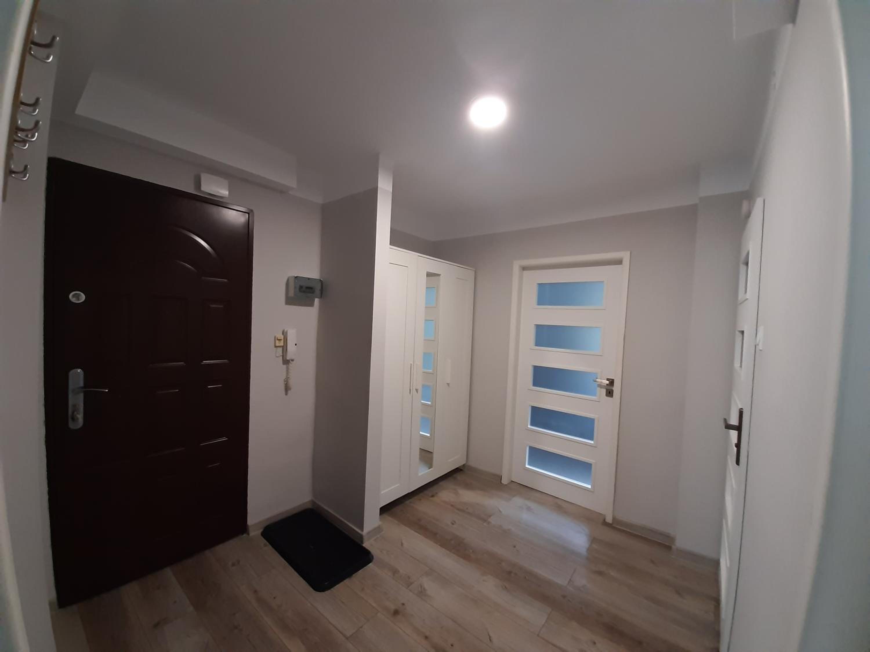 One-Bedroom Apartment - Photo 5