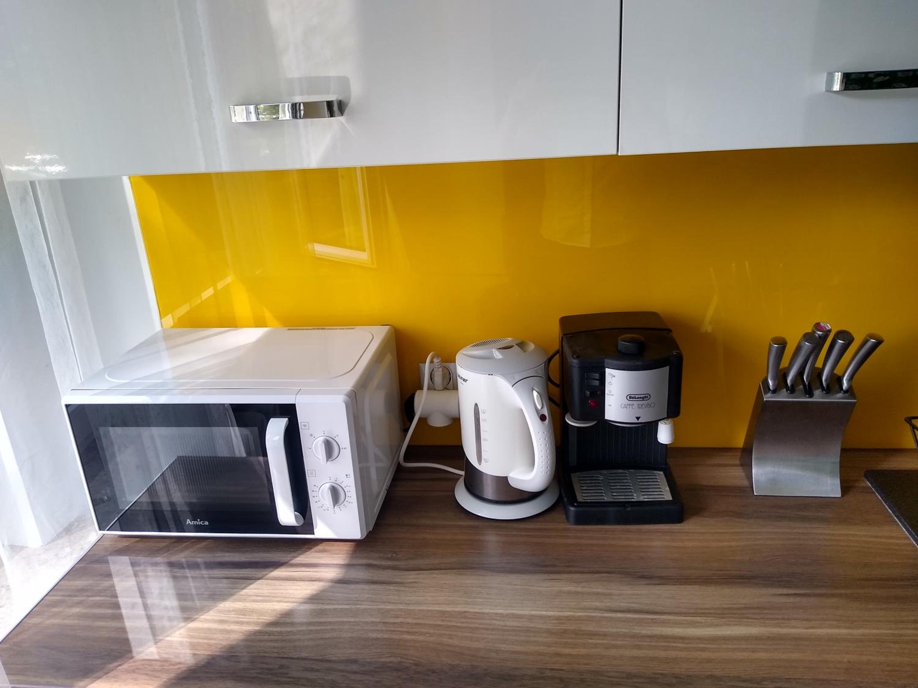 One-Bedroom Apartment - Photo 11