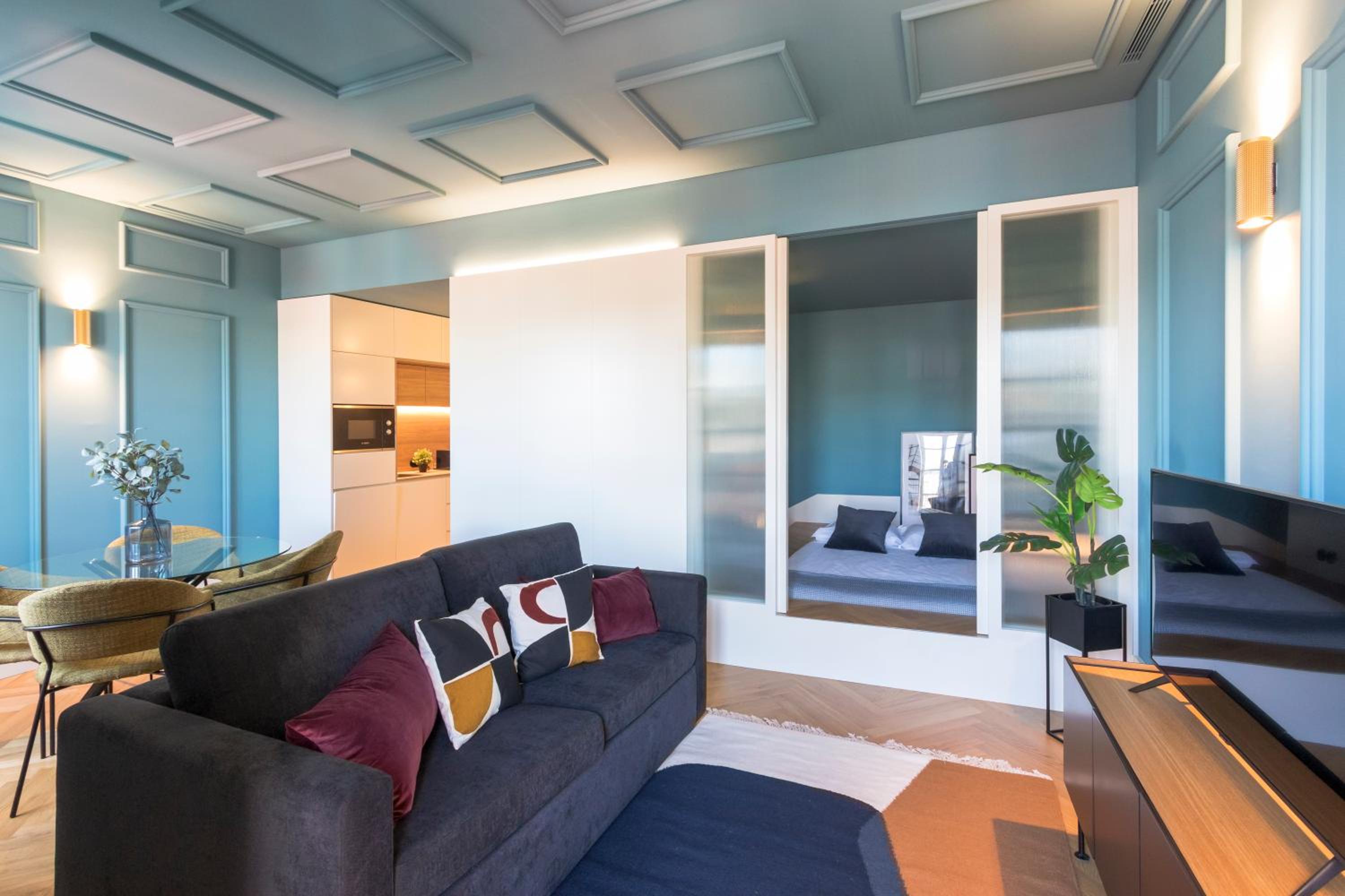 One-Bedroom Apartment