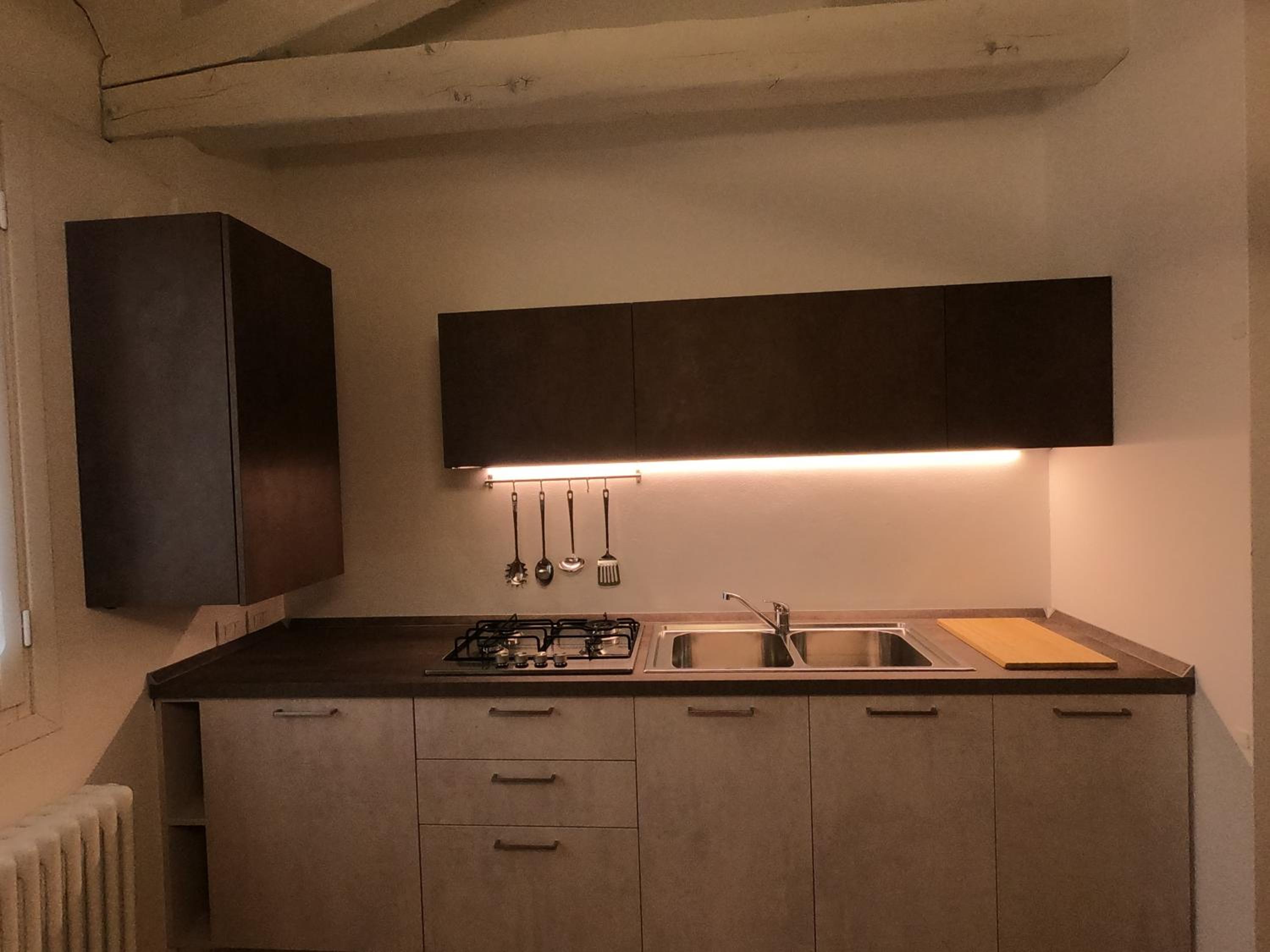 One-Bedroom Apartment - Photo 11