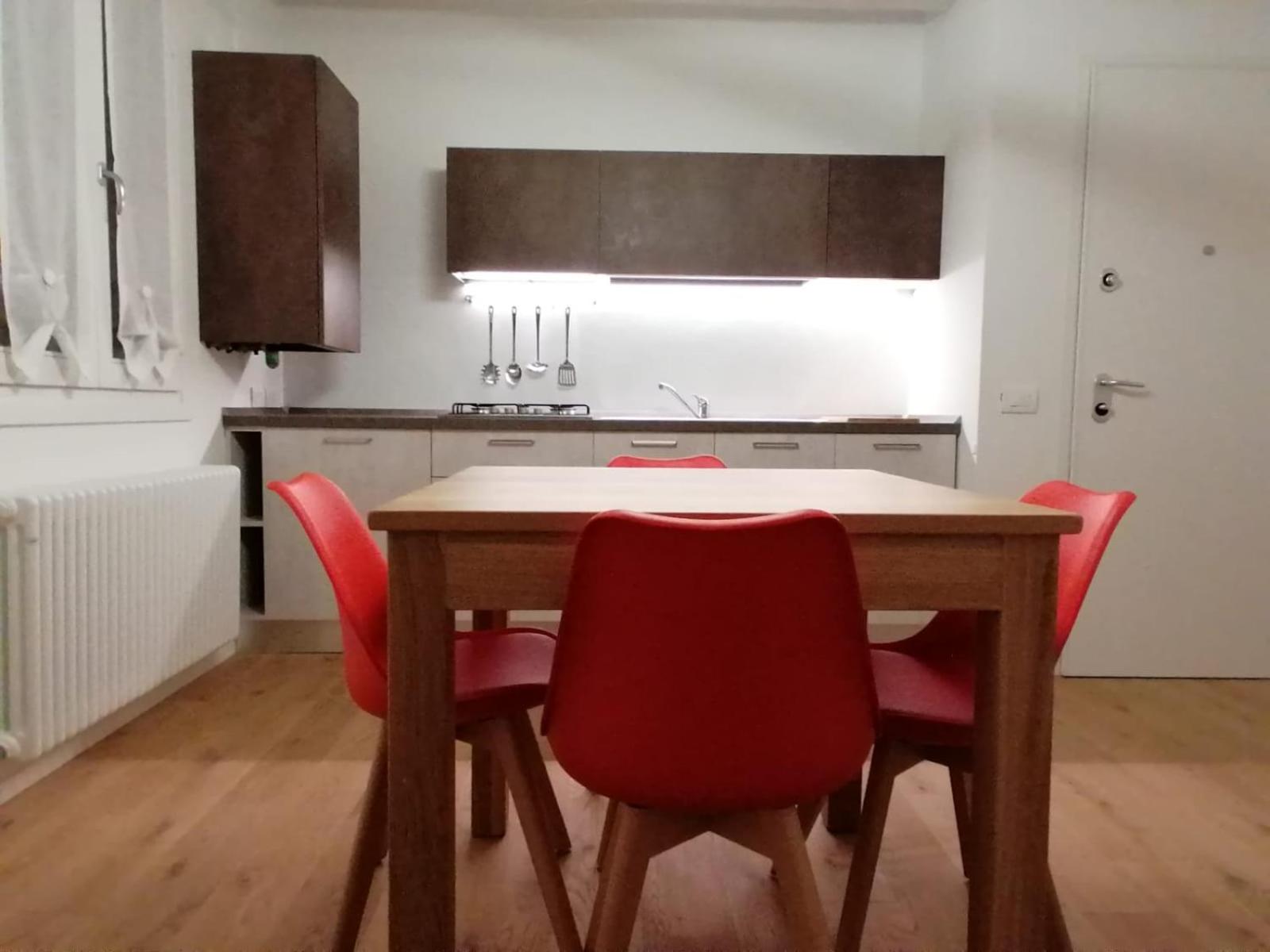 One-Bedroom Apartment - Photo 6