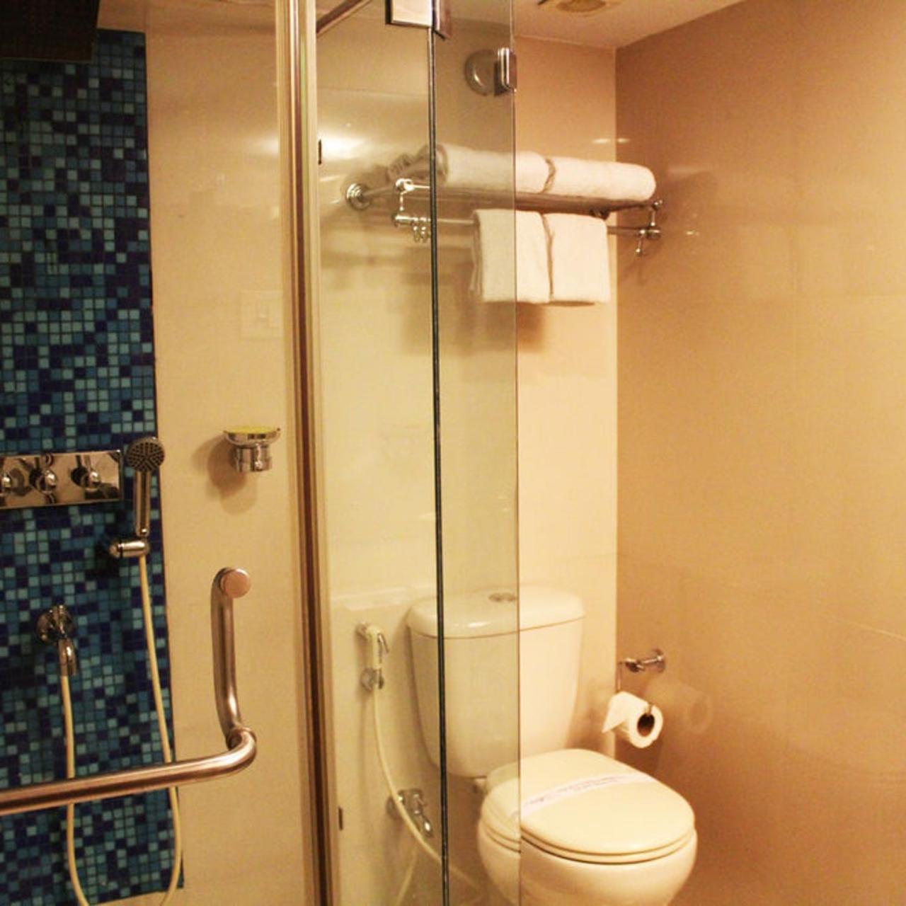 Family Suite - Photo 9