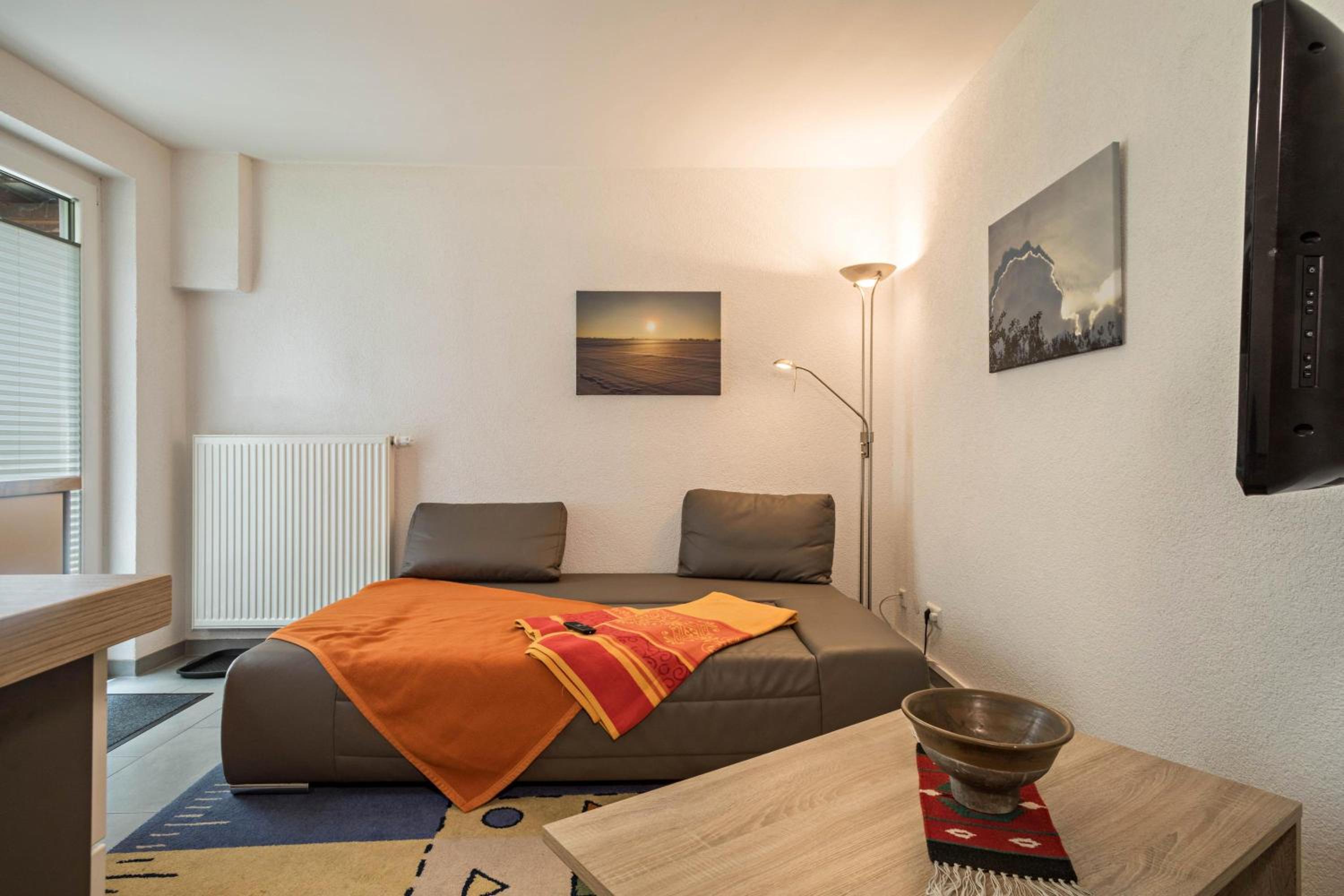 One-Bedroom Apartment with Garden View photo 2